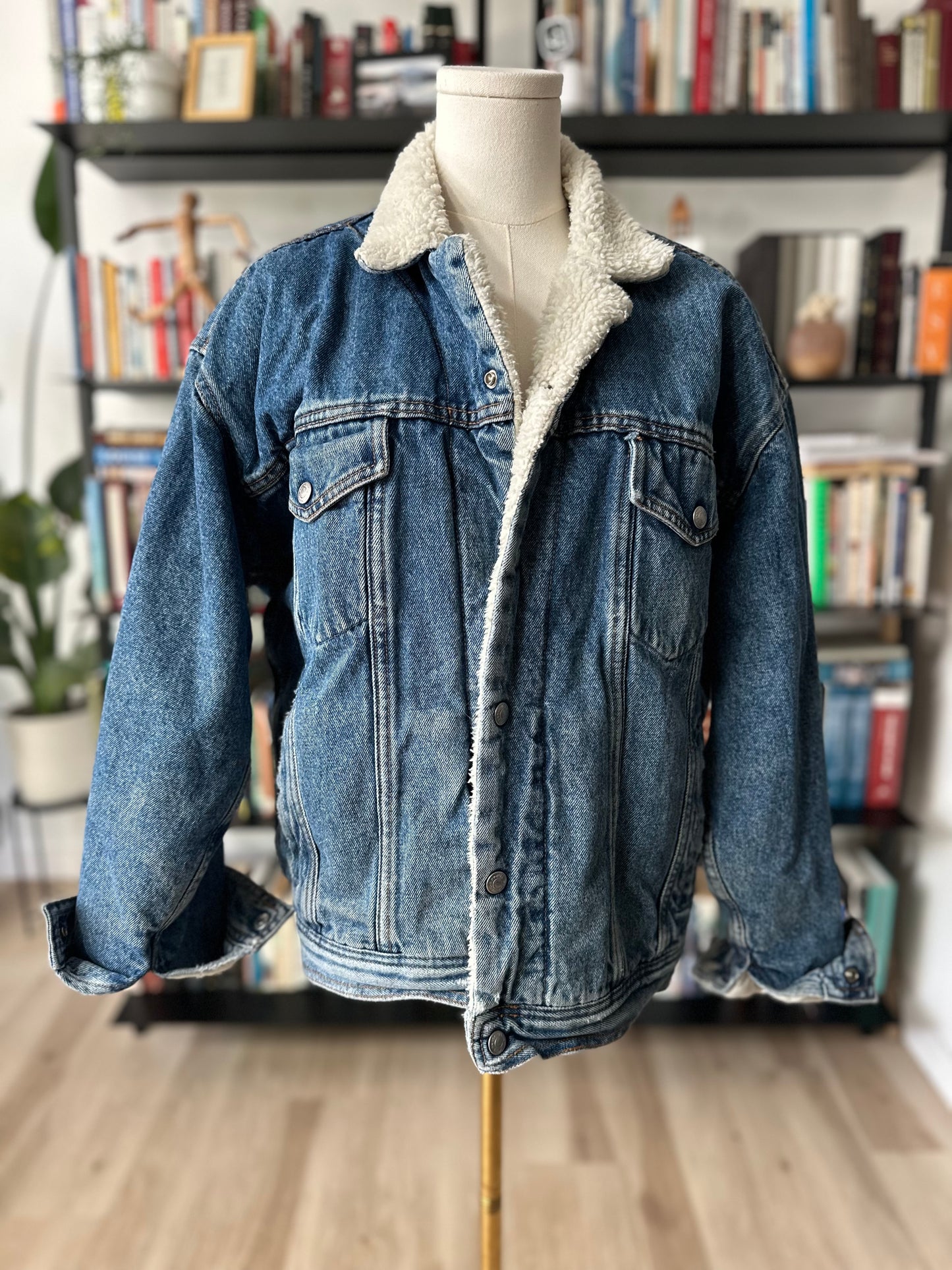 90s Gap Sherpa lined denim jacket