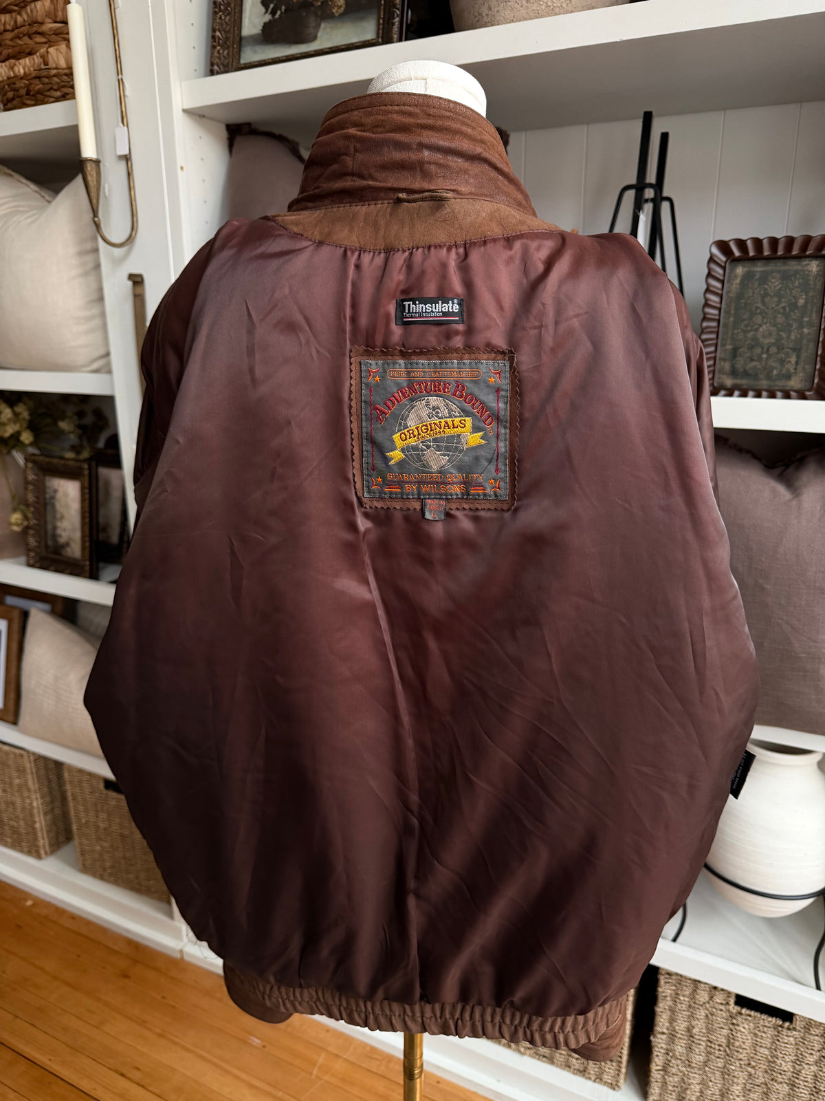 90s Wilson’s Adventure Bound leather bomber. Fits S-L