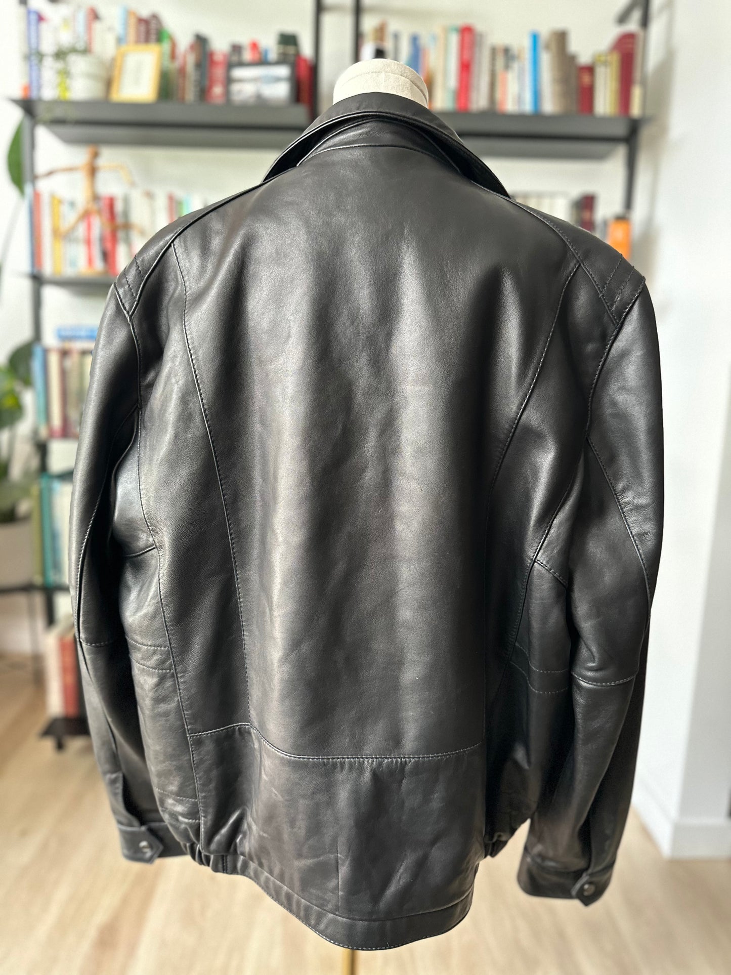 90s Andrew Marc black leather bomber