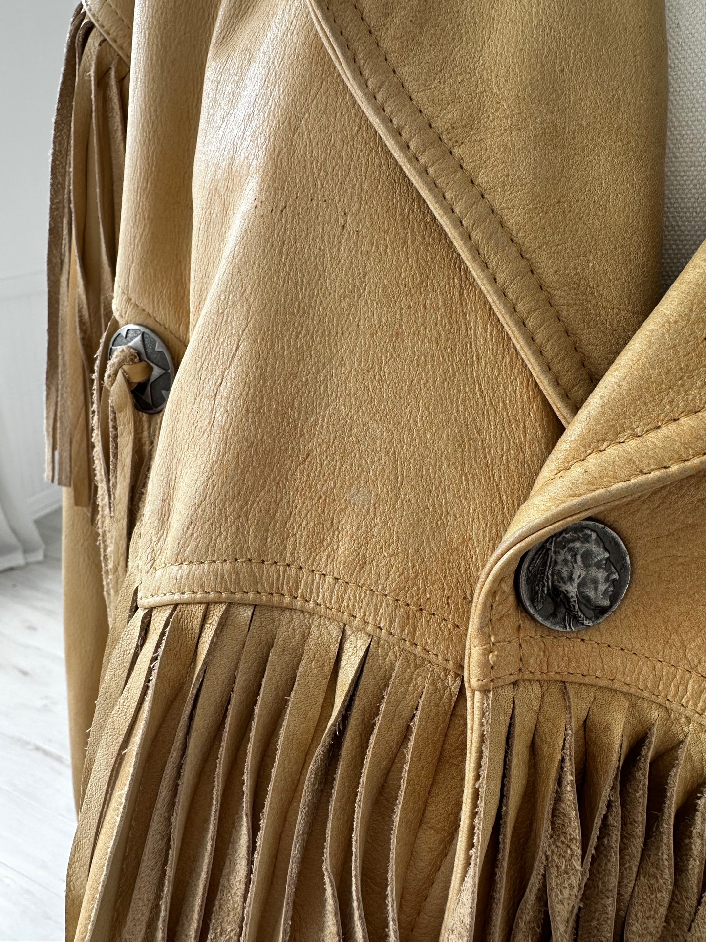 90s Adventure Bound by Wilson’s suede fringe leather jacket