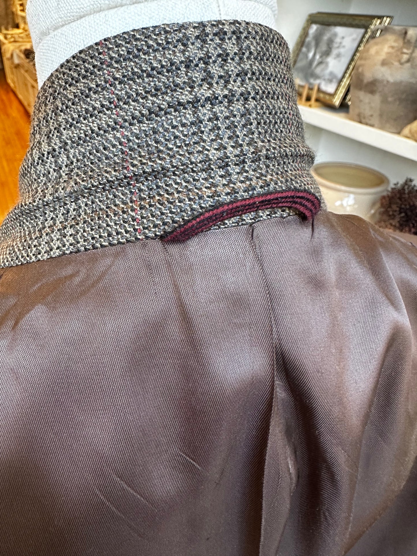 80s Hart Schaffner and Marx wool blazer. Made in the USA