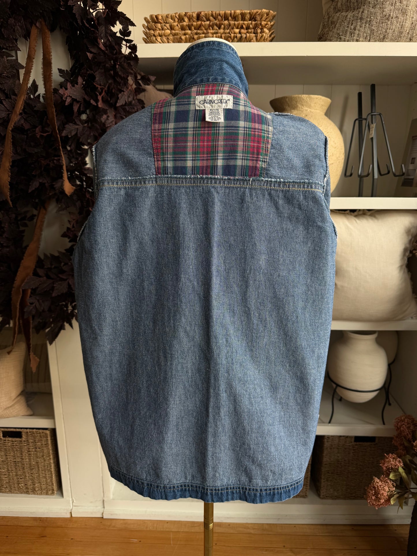 90s Cabin Creek denim chore coat. Fits XXS-S petite