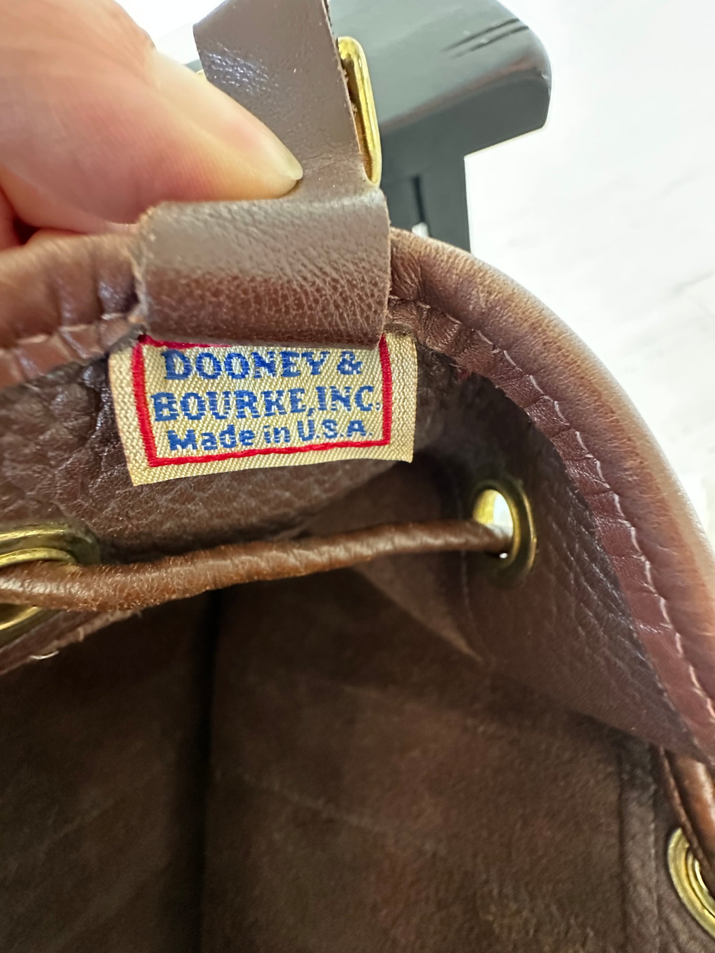 90s Dooney and Bourke sling bucket bag