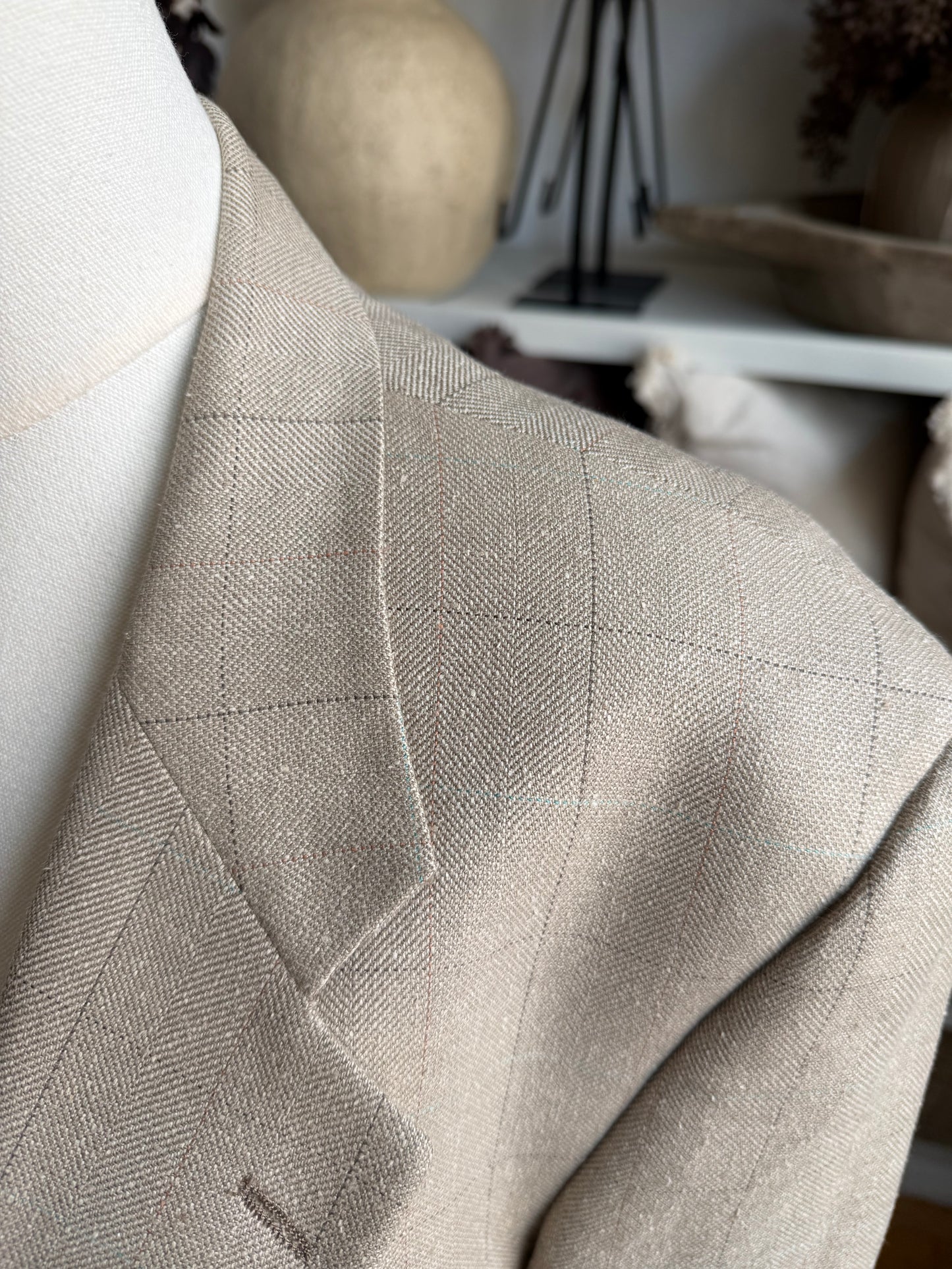 90s Burberrys silk wool blend blazer. Made in the USA. Fits M-XL
