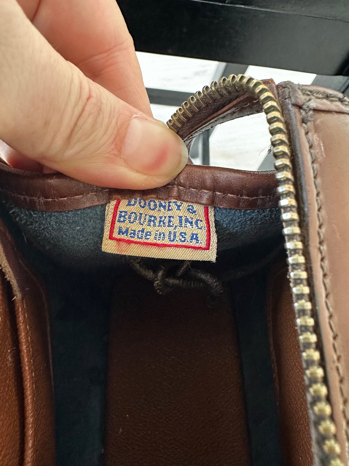 90s Dooney and Bourke navy zip top satchel