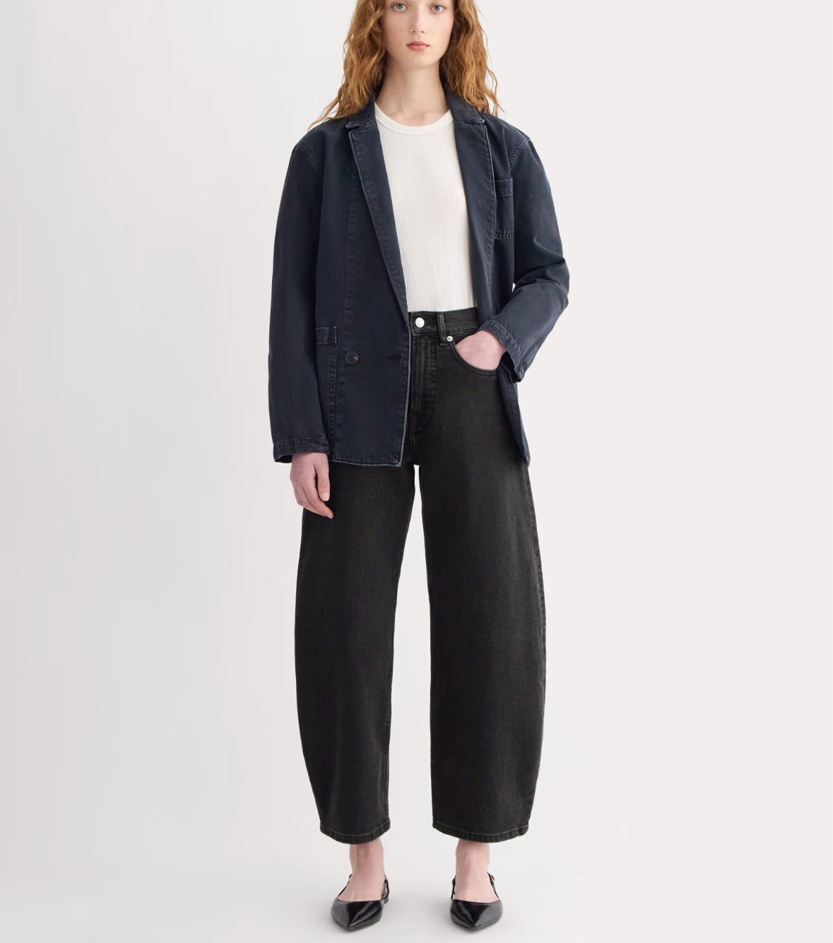 Everlane way high curve jean in washed black. Size 29T