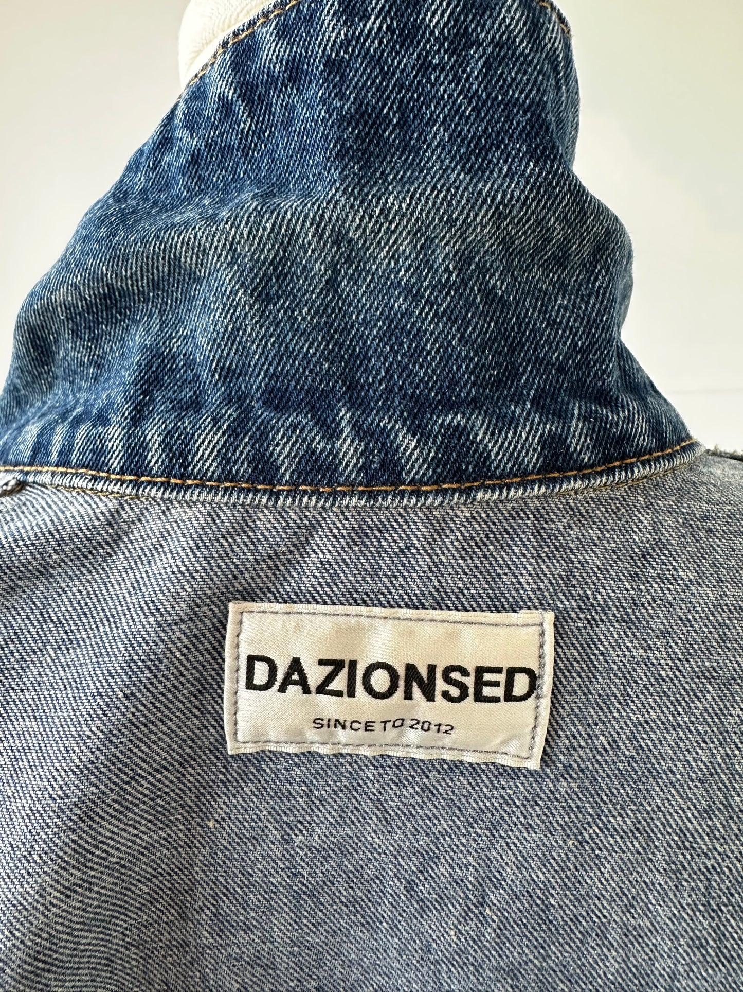 Dazionsed denim jacket