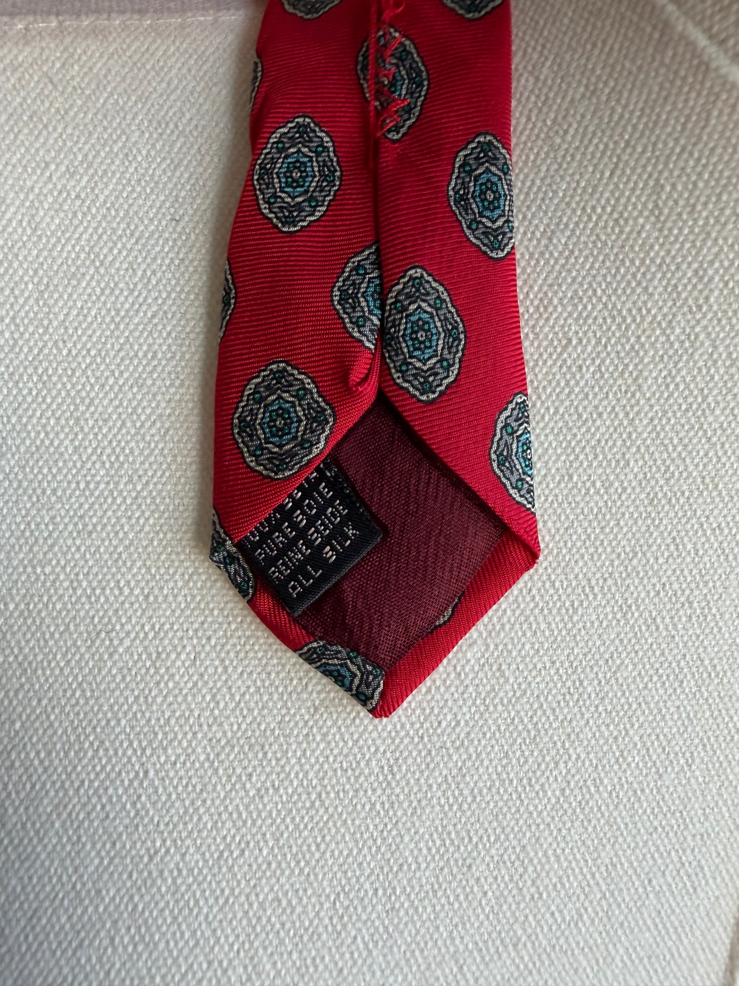 80s Marshall Fields silk tie. Made in Italy