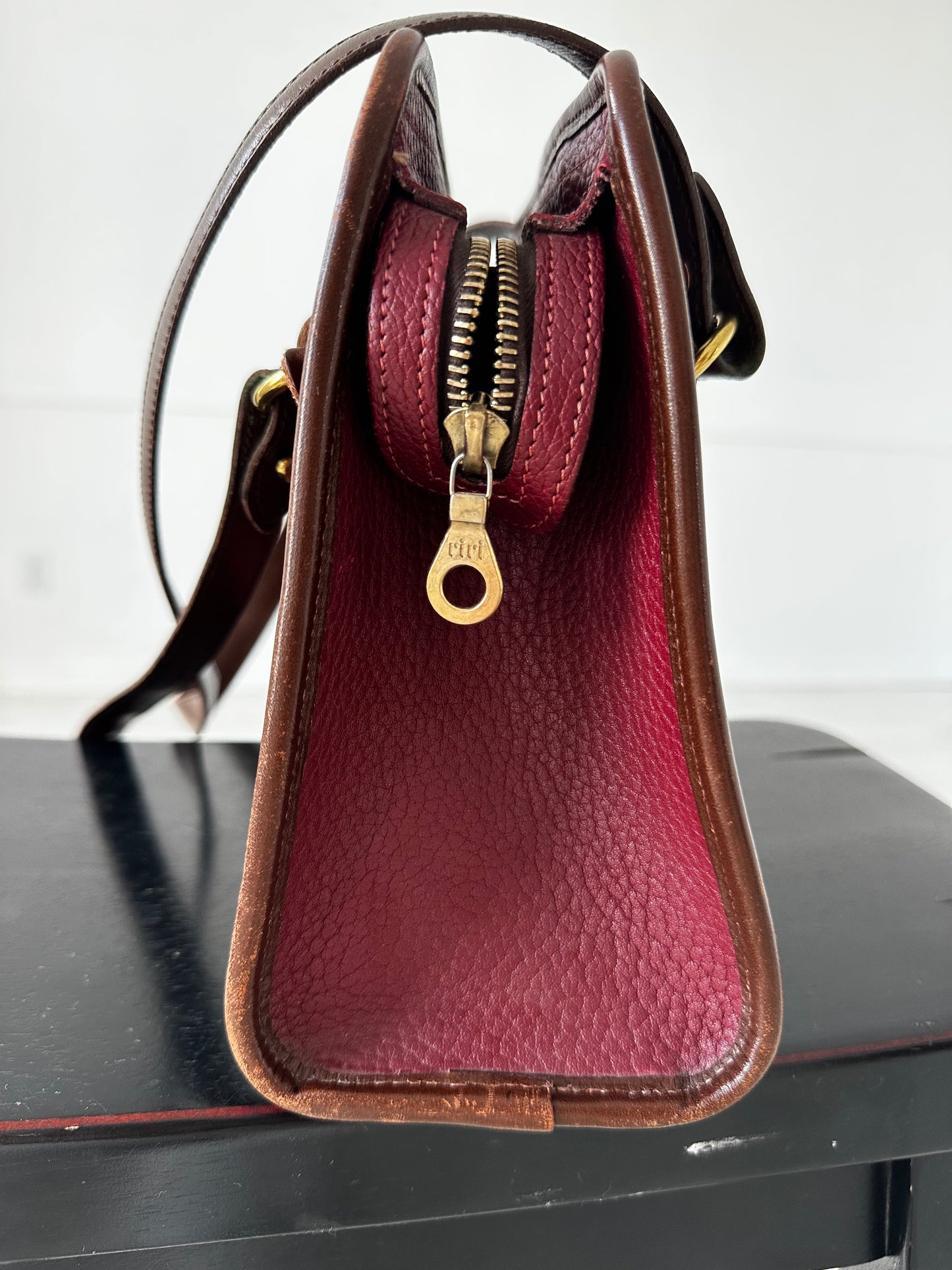90s Dooney and Bourke zip top satchel in merlot wine