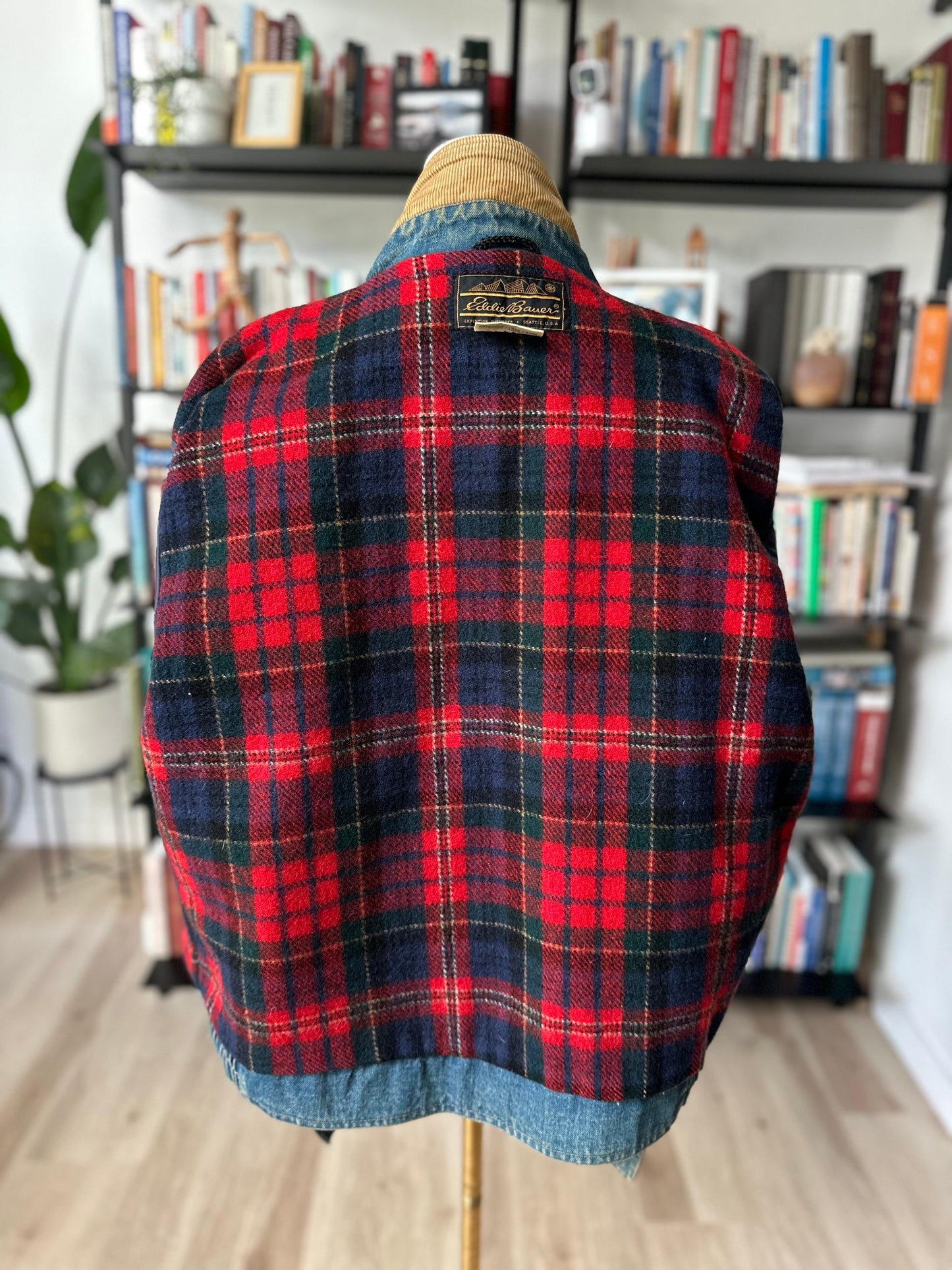 80s Eddie Bauer denim blanket lined jacket. Made in Korea