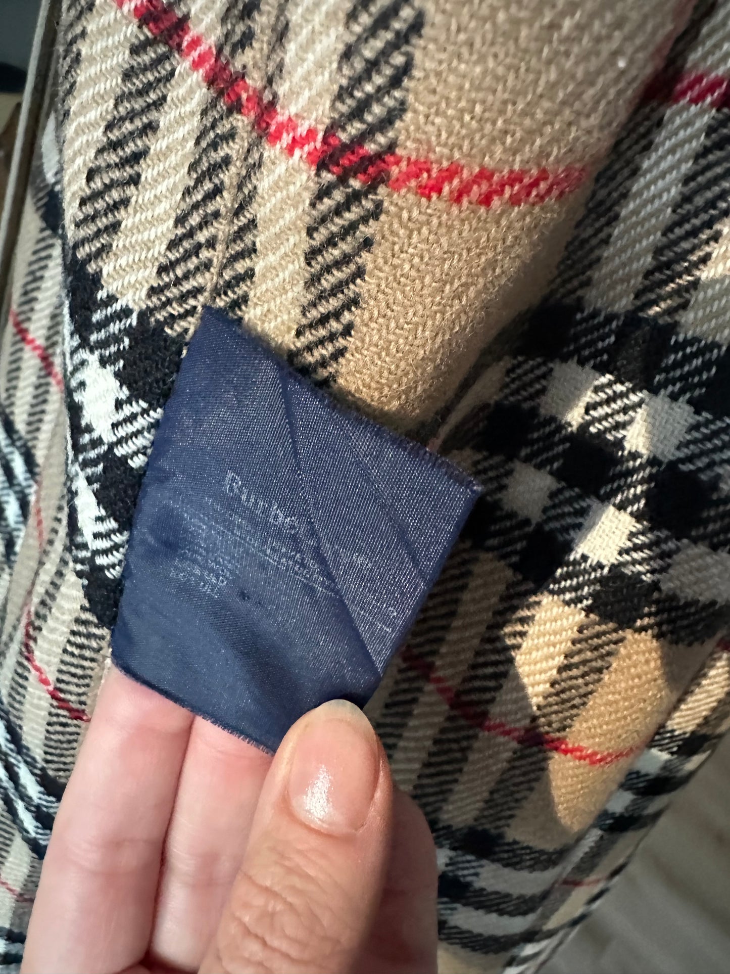 90s Burberry trench. Size XX-Long. Missing belt