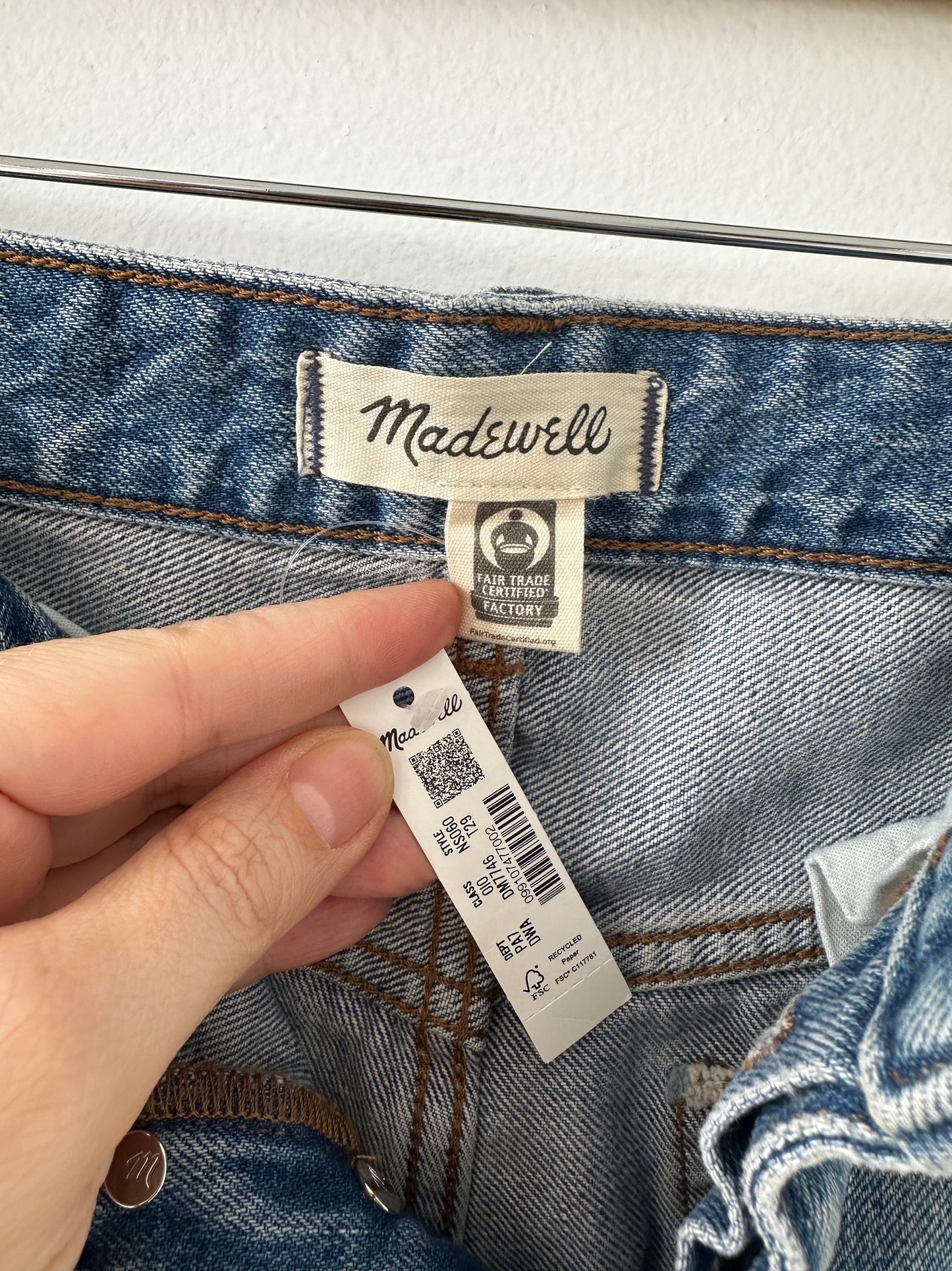 Madewell The Darted Barrel Leg Jean