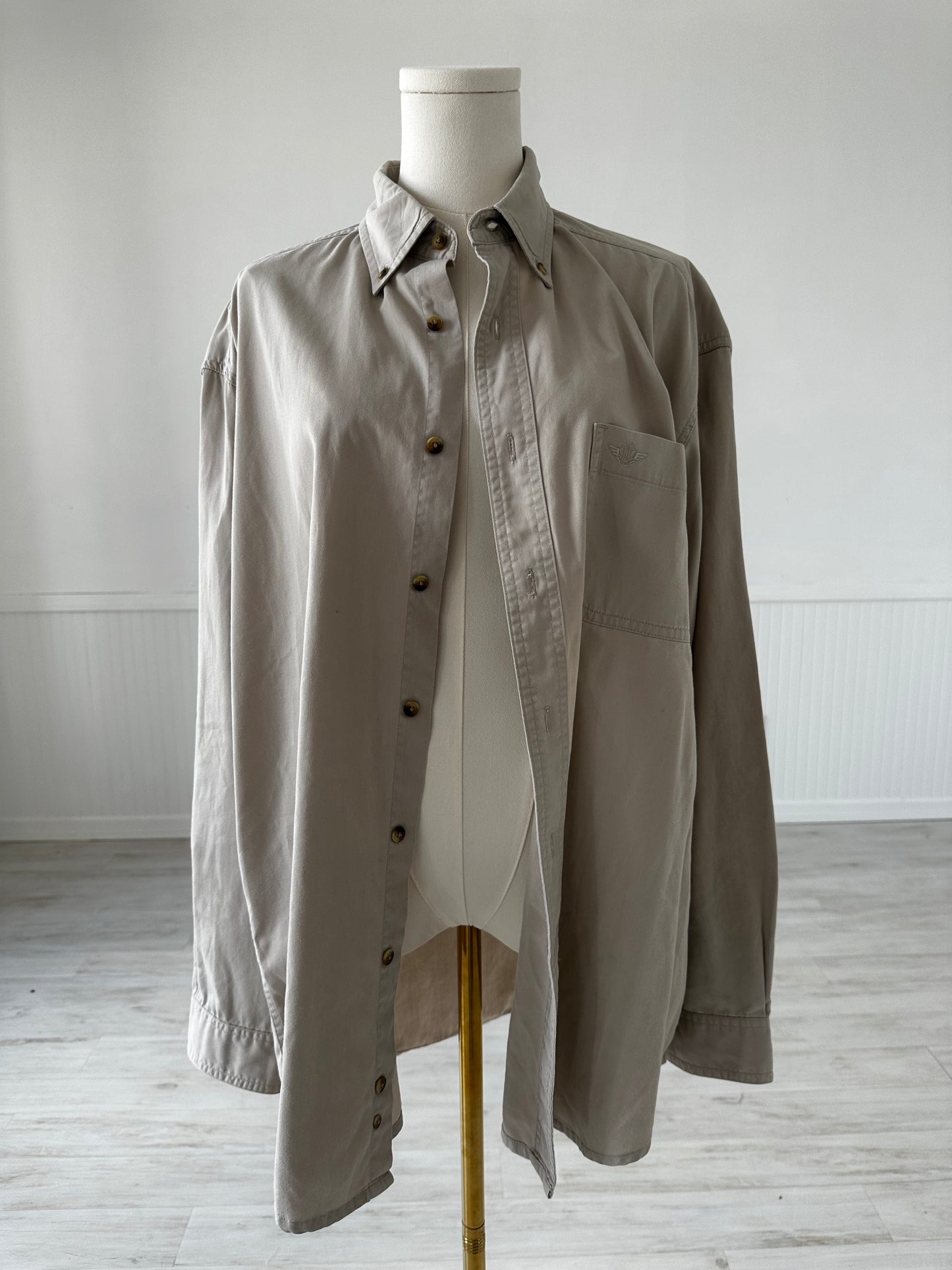 90s Dockers light tan button down