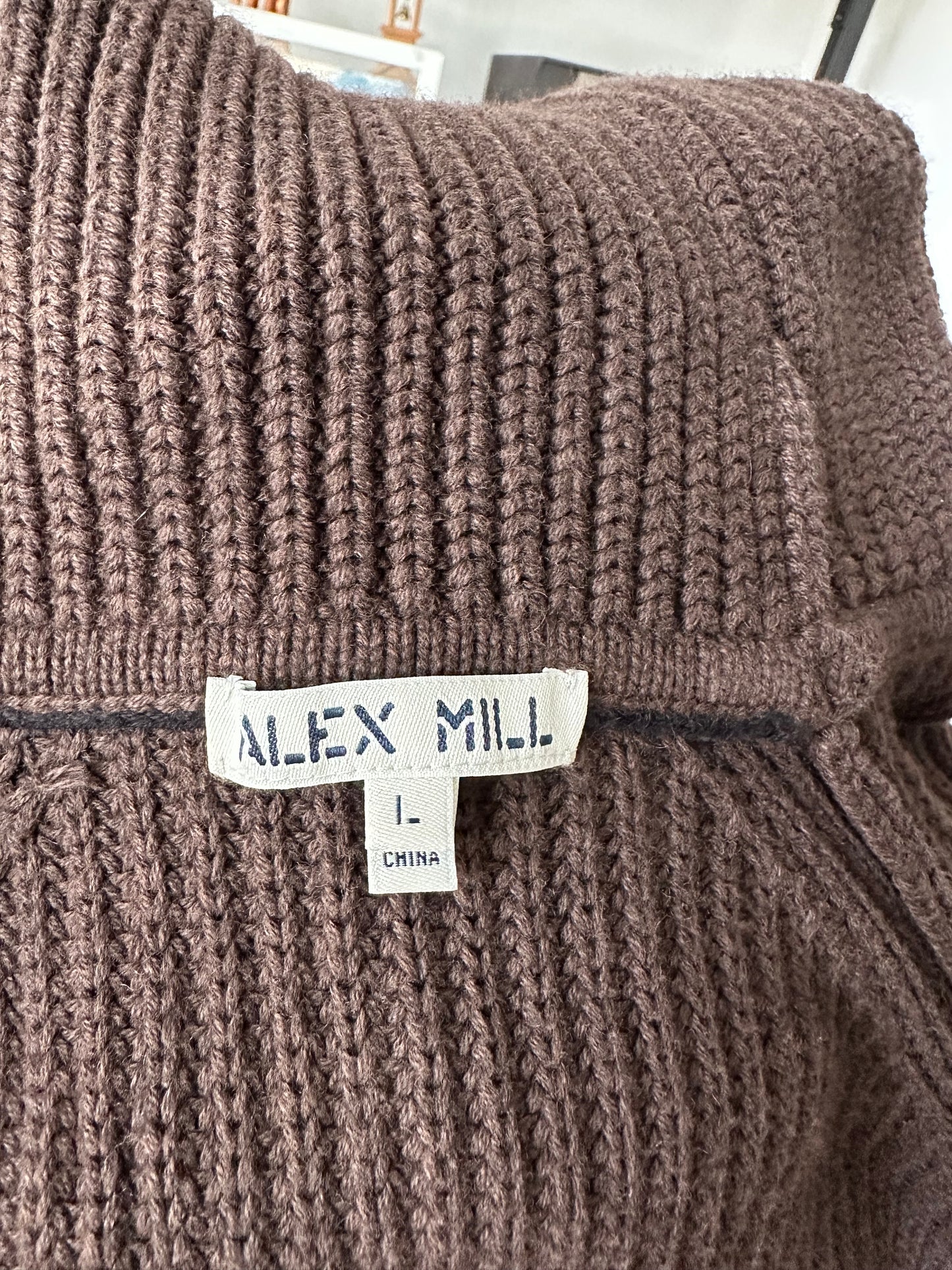 Alex Mill Chelsea turtleneck in chocolate. Size large.