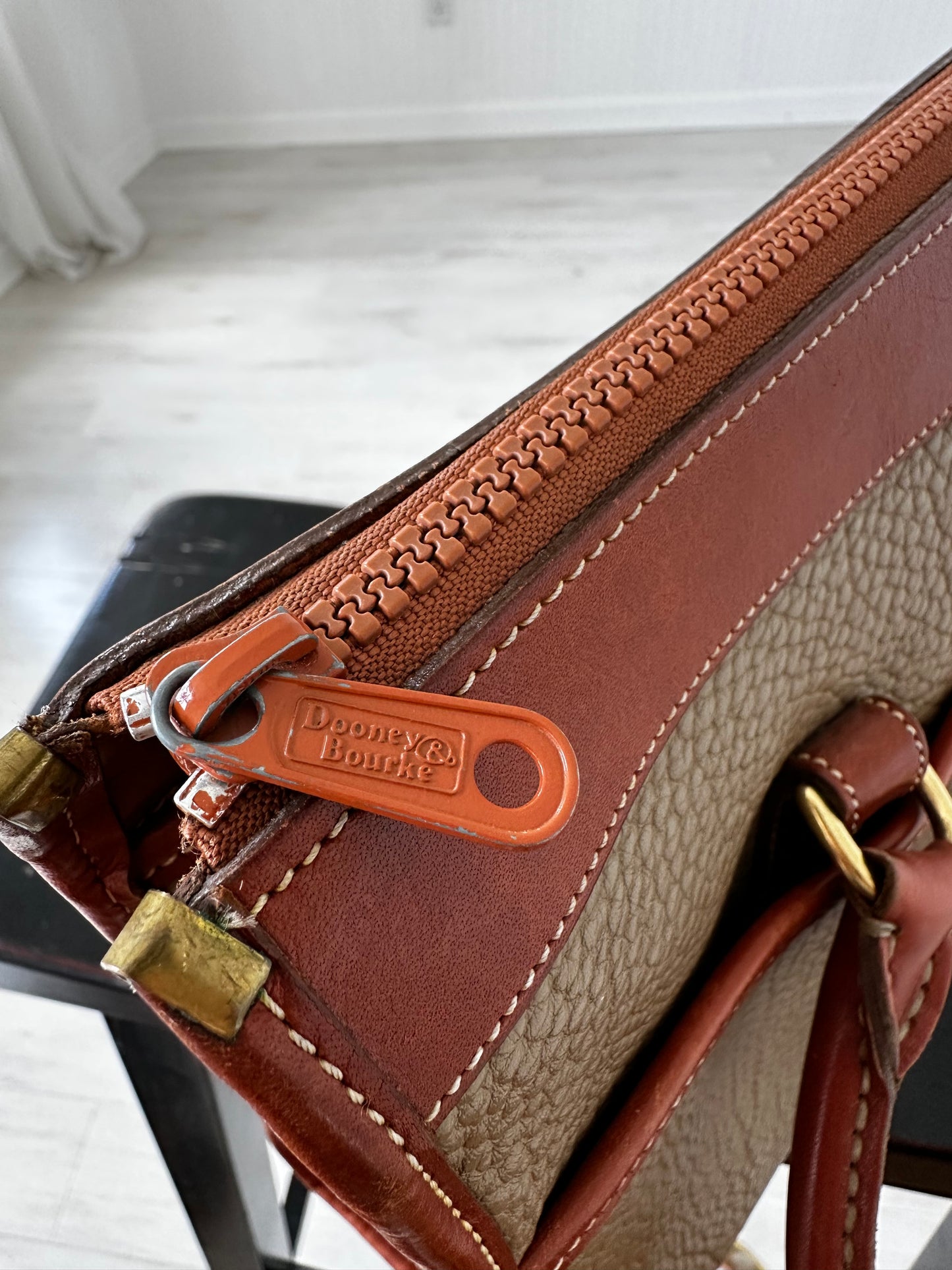 90's Dooney & Bourke Taupe Top Zip Shoulder Satchel
