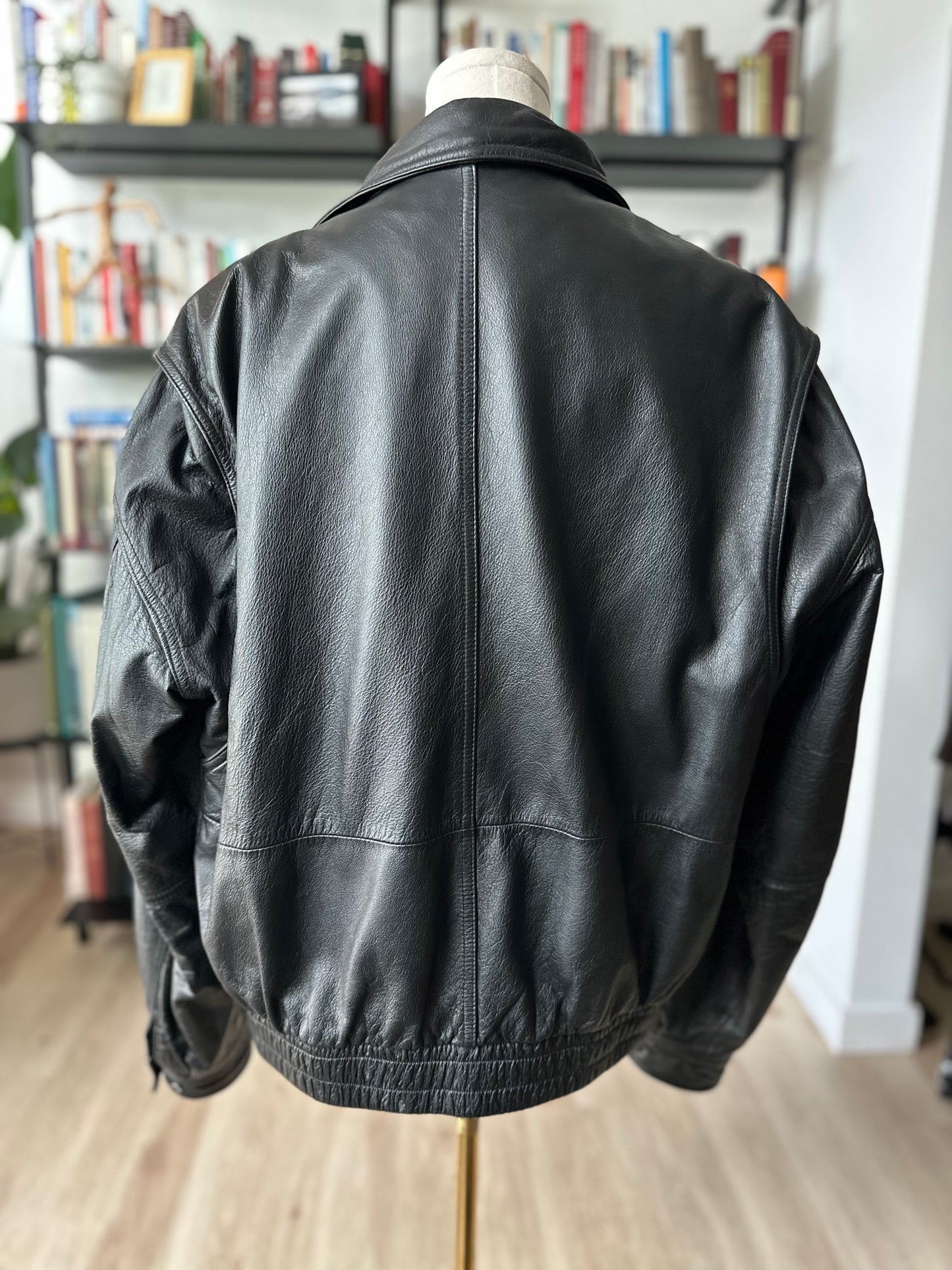 90s Wilson’s black leather bomber with removable lining