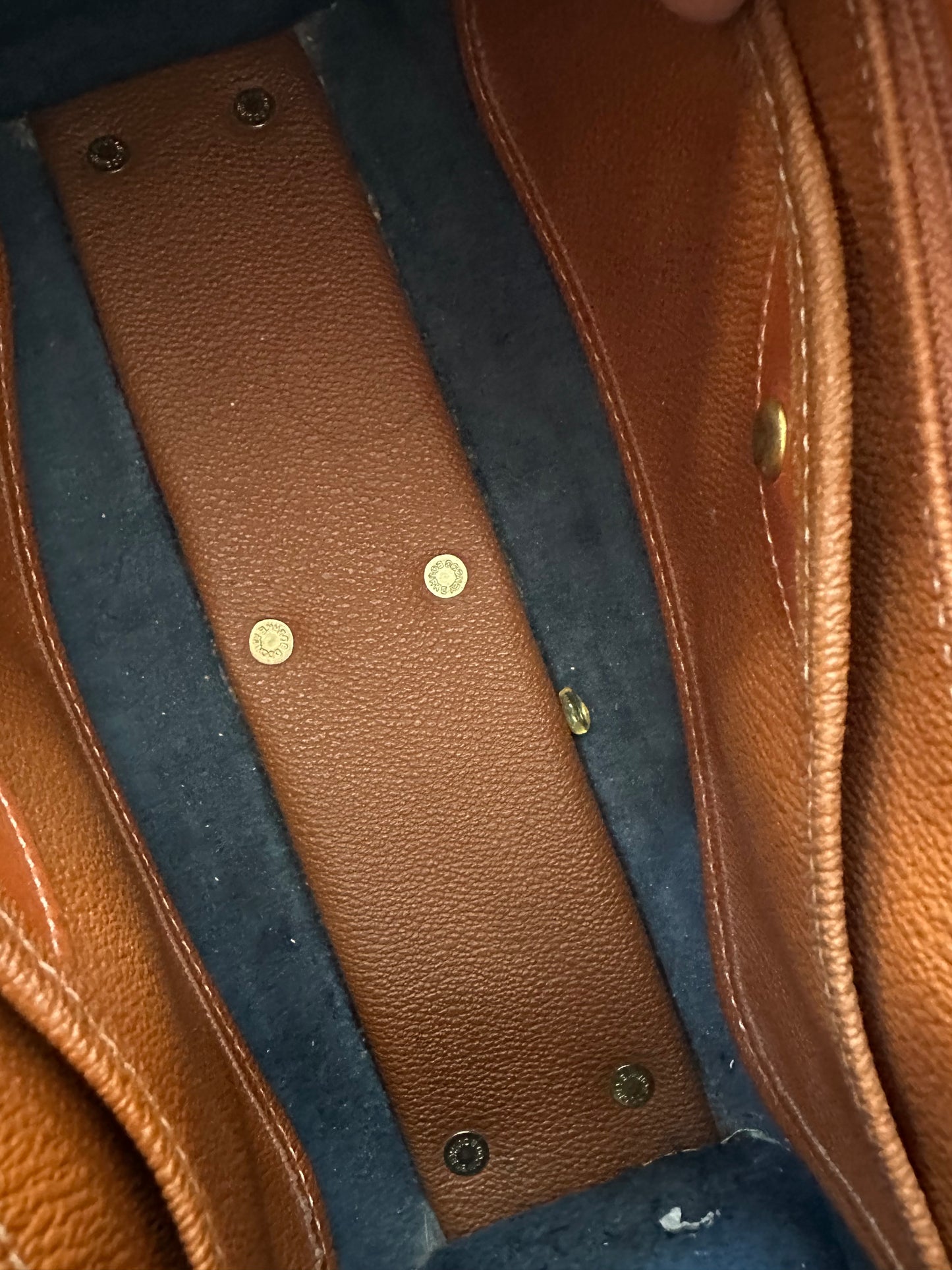 90s Dooney & Bourke zip top in navy