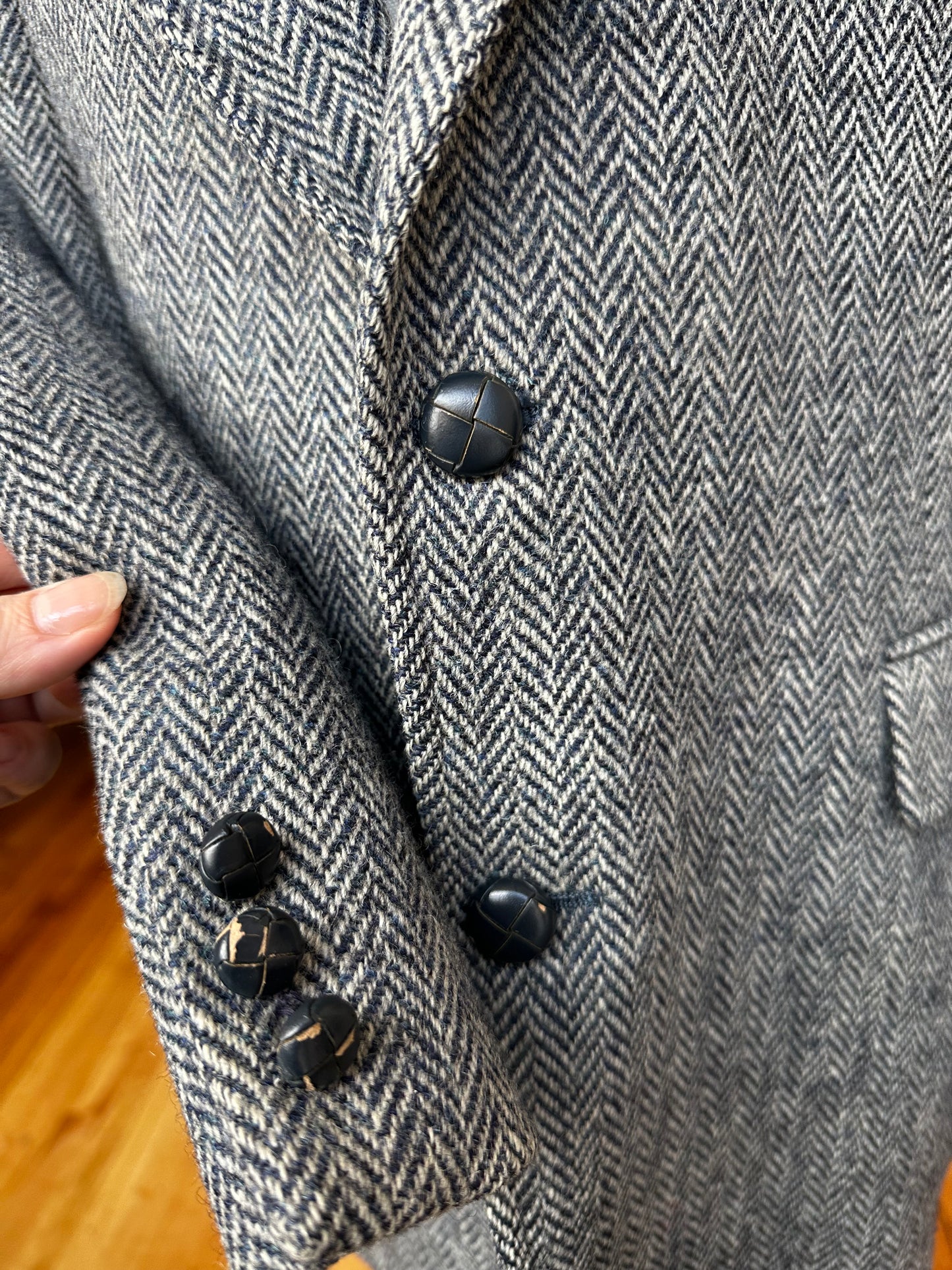 80s Harris Tweed navy blazer for Adams Row. Tailored in the USA