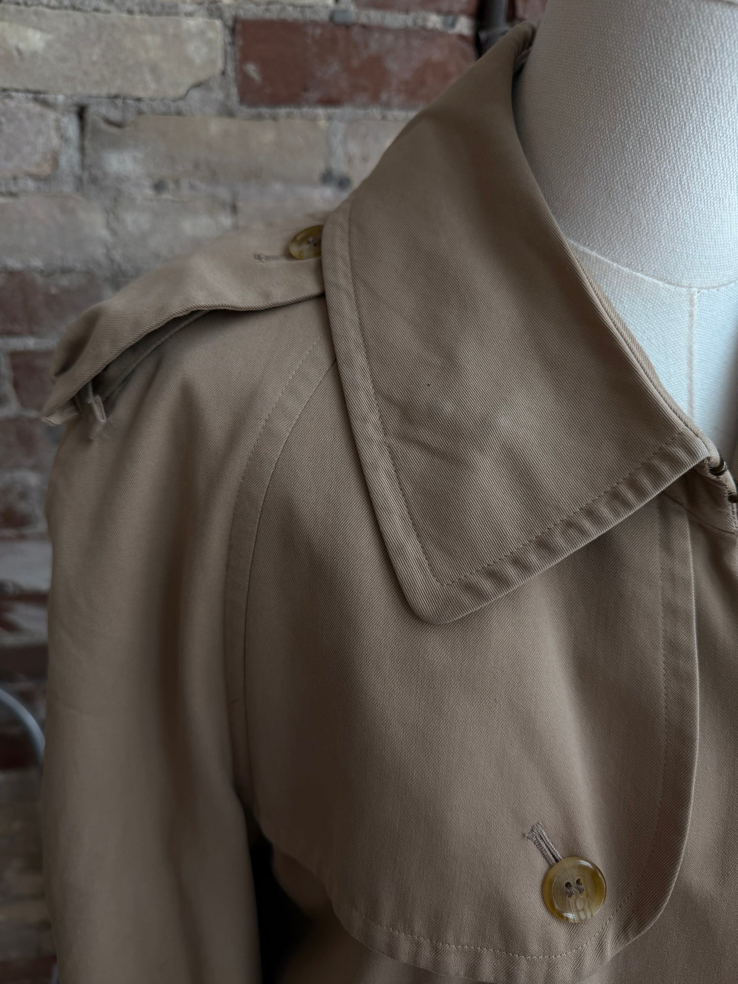 Vintage Burberrys classic khaki trench