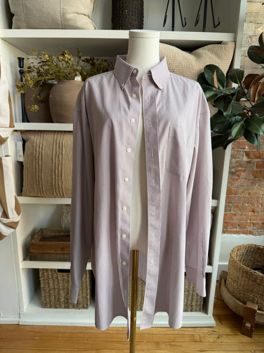 90s around Tree & Yorke Gold Label striped poplin button down. Made in Hong Kong