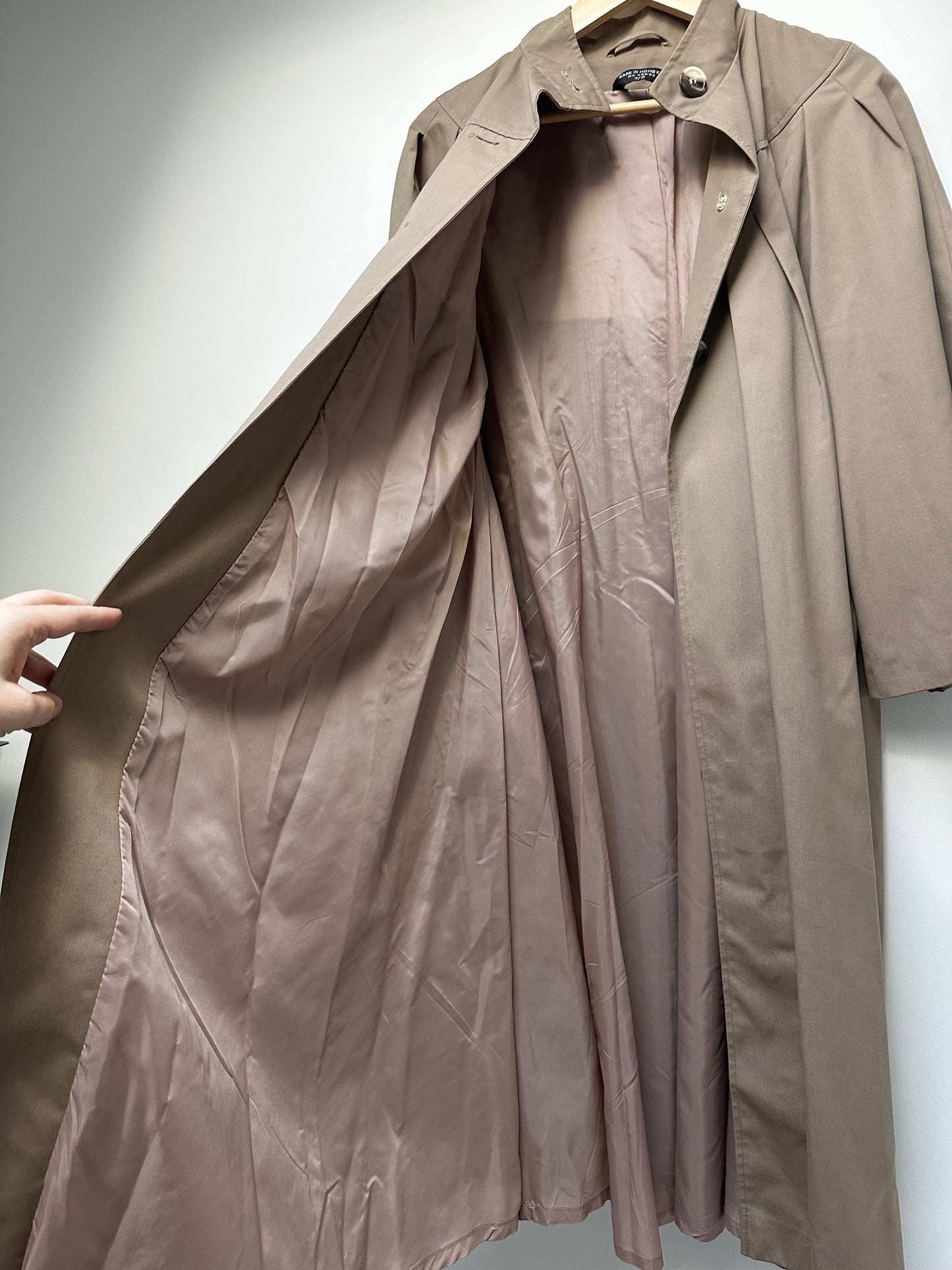 Vintage pleated trench