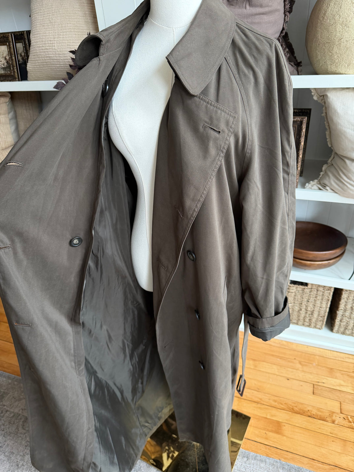 90s Ralph by Ralph Lauren brown trench. Fits M-XL tall