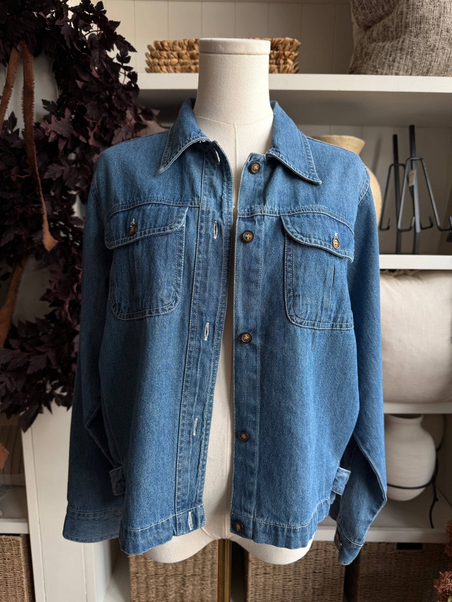 90s Work Wear denim light weight shirt jacket. Fits XXS-S
