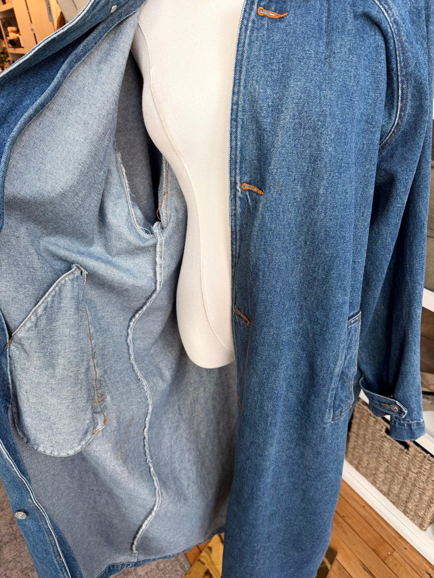 90s Fluid Blues denim trench with leather collar. Made in Hong Kong