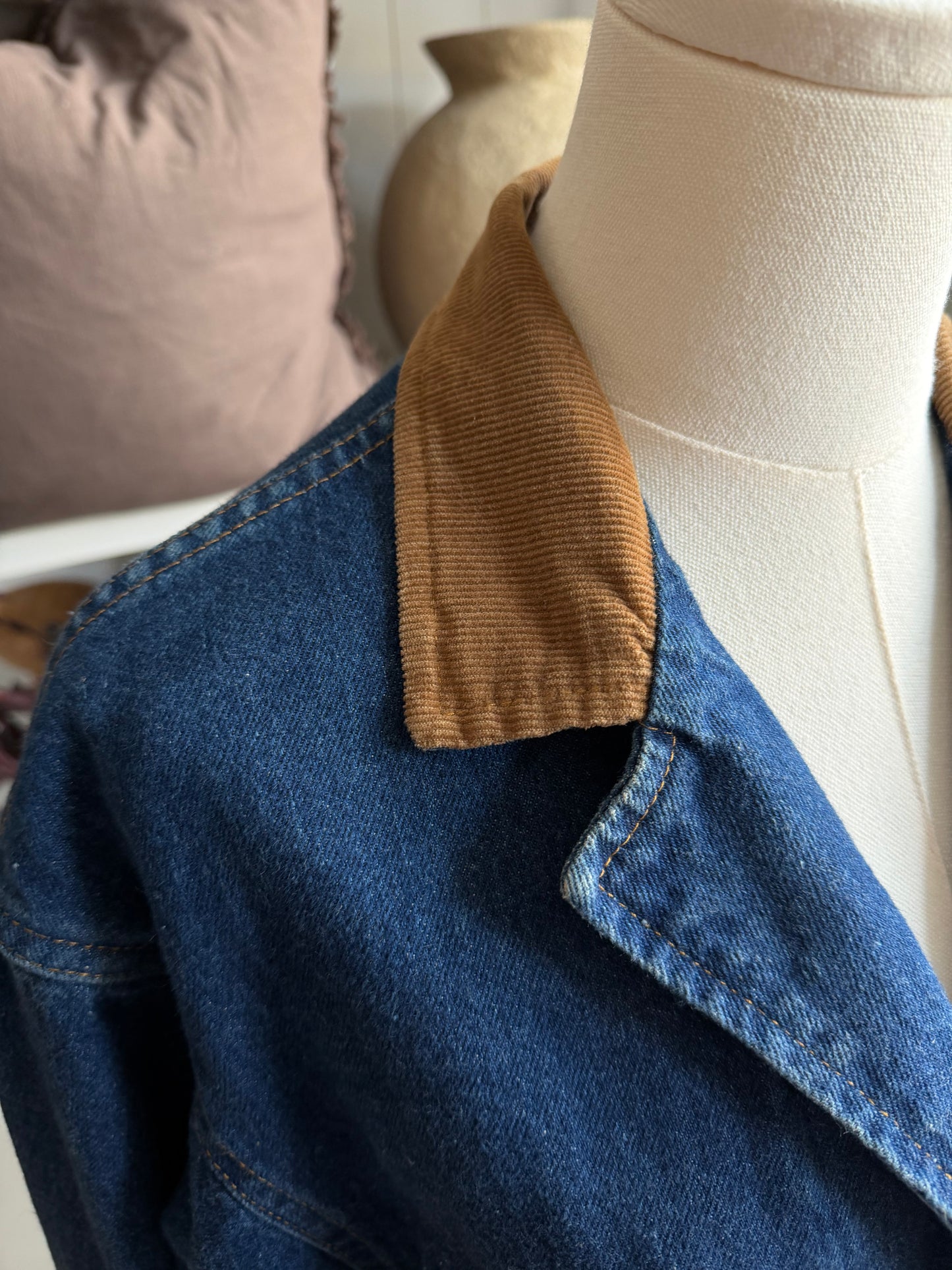 80s Lee denim trench coat with corduroy collar. Made in the USA. Fits XS-M