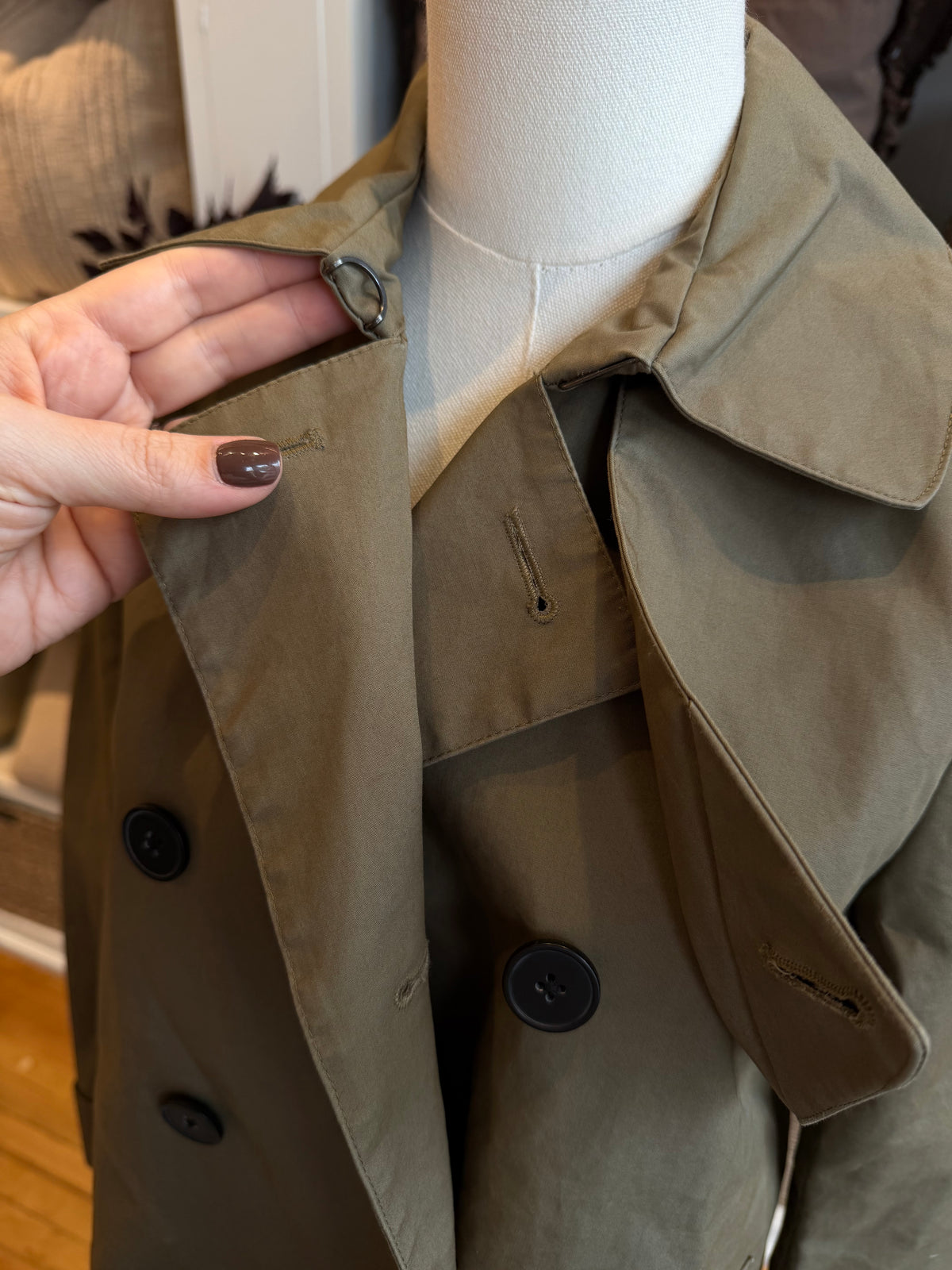 Everlane cropped trench in Olive. Size S