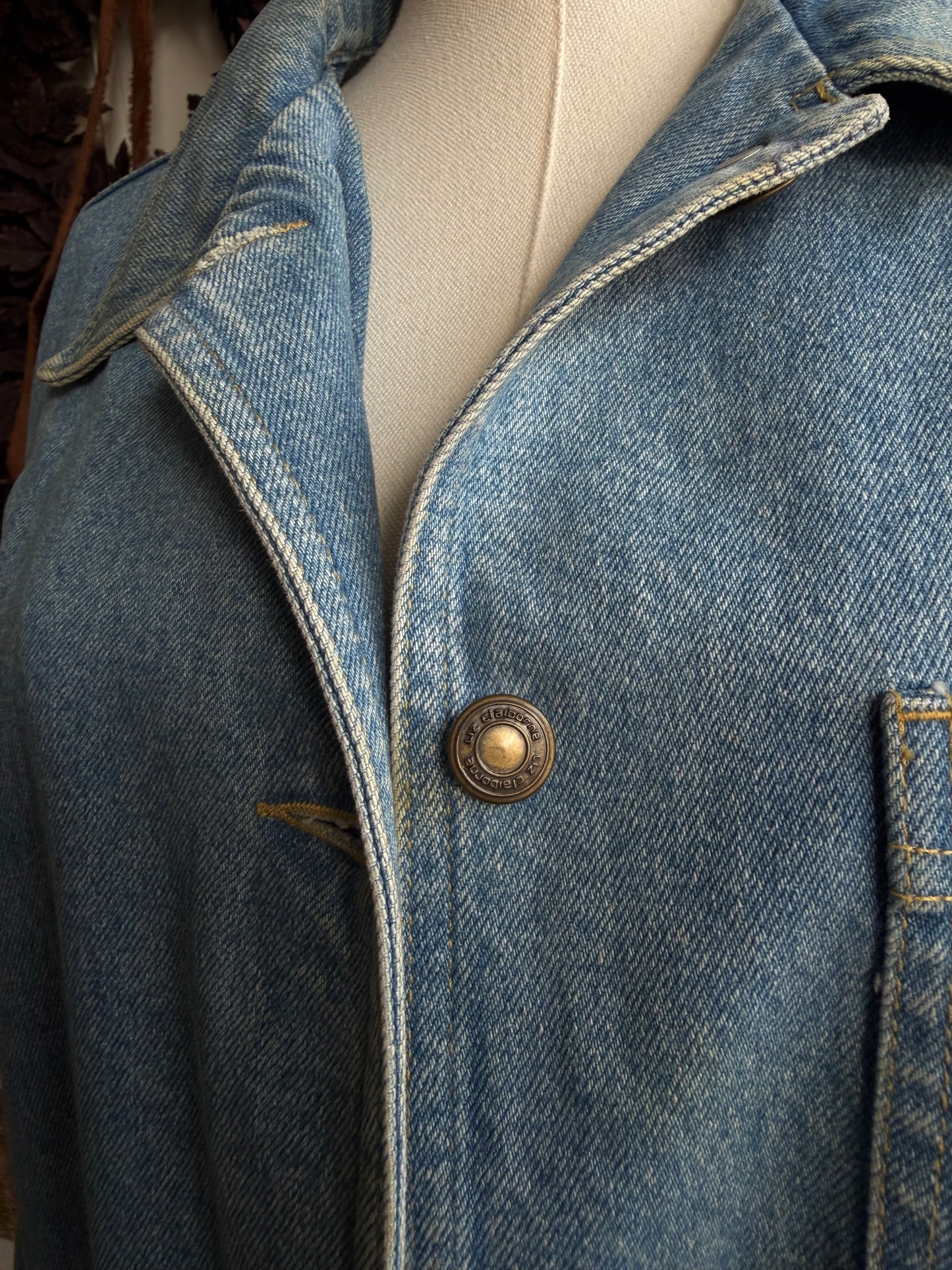 90s Liz Claiborne denim chore coat. Fits S-L