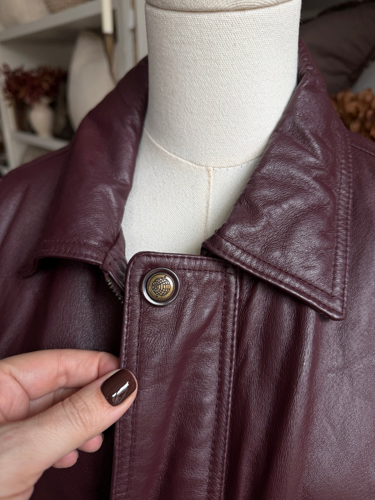80s USA Leathers burgundy bomber. Fits S-L