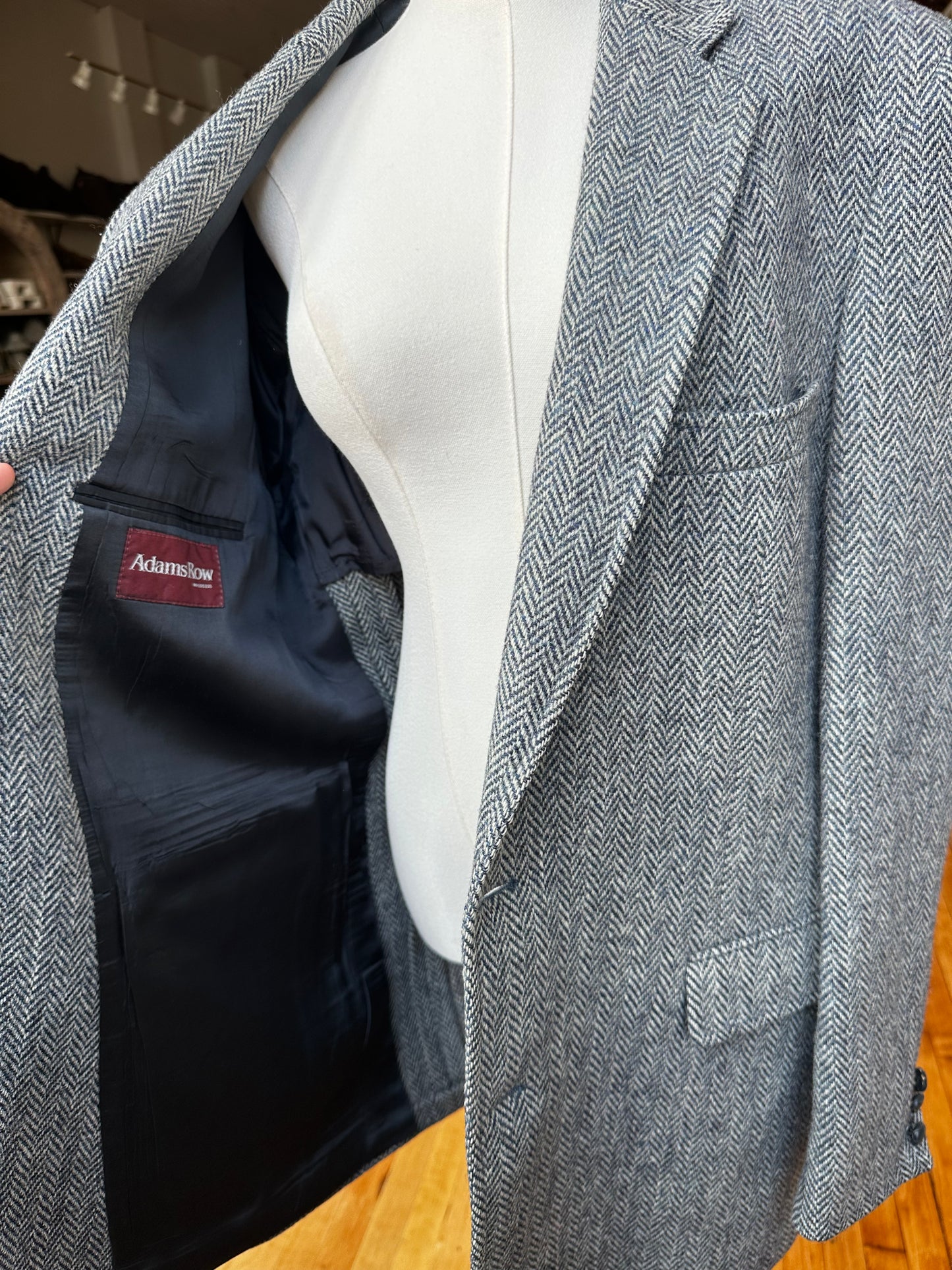 80s Harris Tweed navy blazer for Adams Row. Tailored in the USA