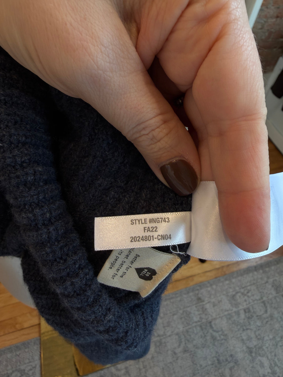 Madewell (Re)sourced cashmere turtleneck sweater in Heather Night. Size M
