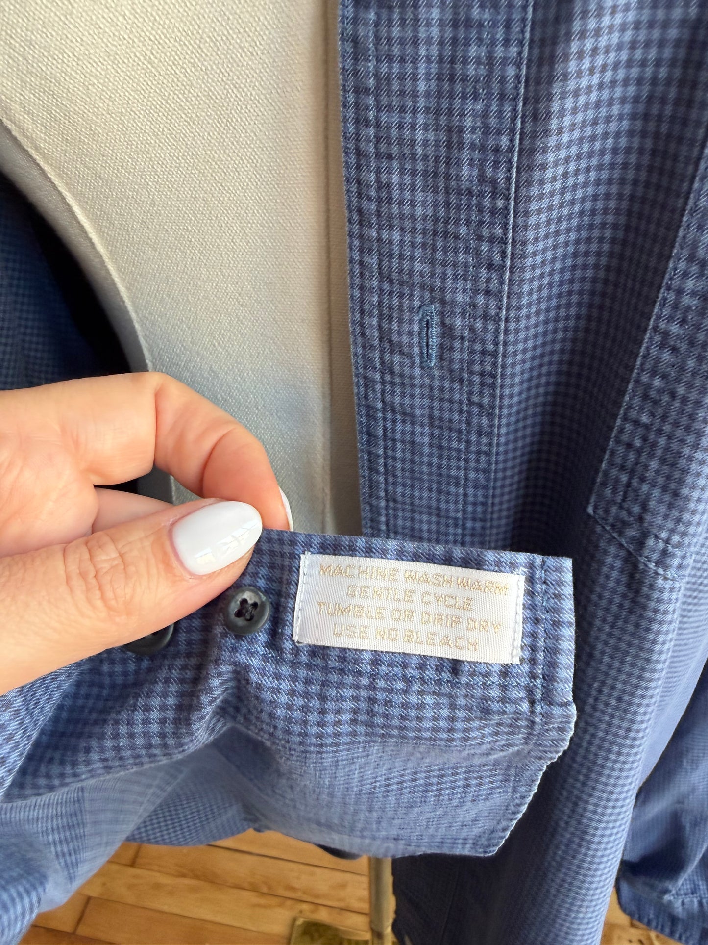 90s Nordstrom button cotton button down. Made in Hong Kong