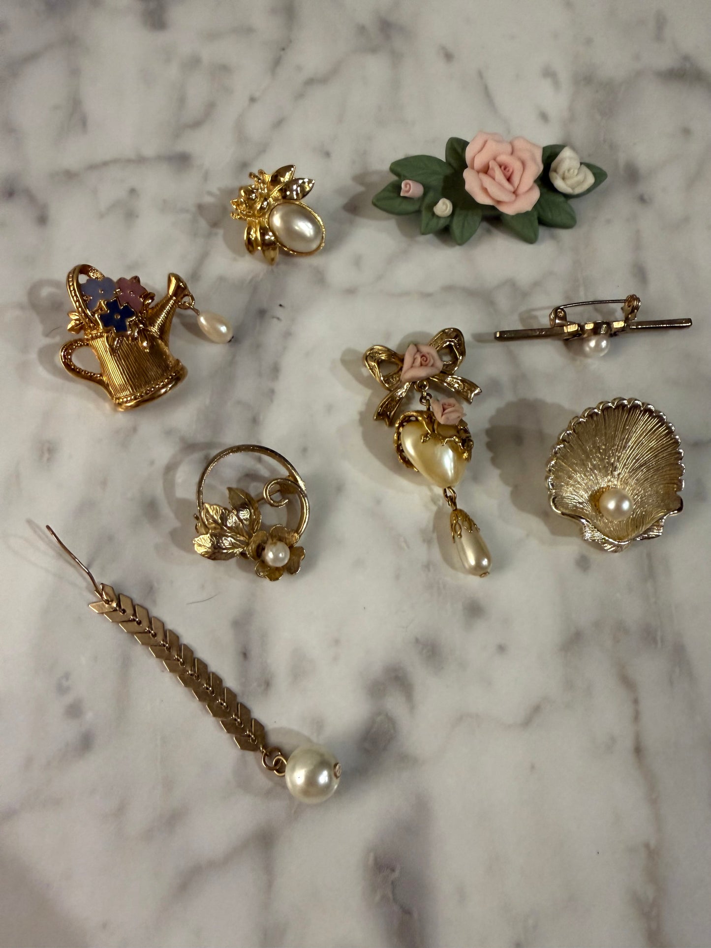 #2 Gold and Pearl brooch pack