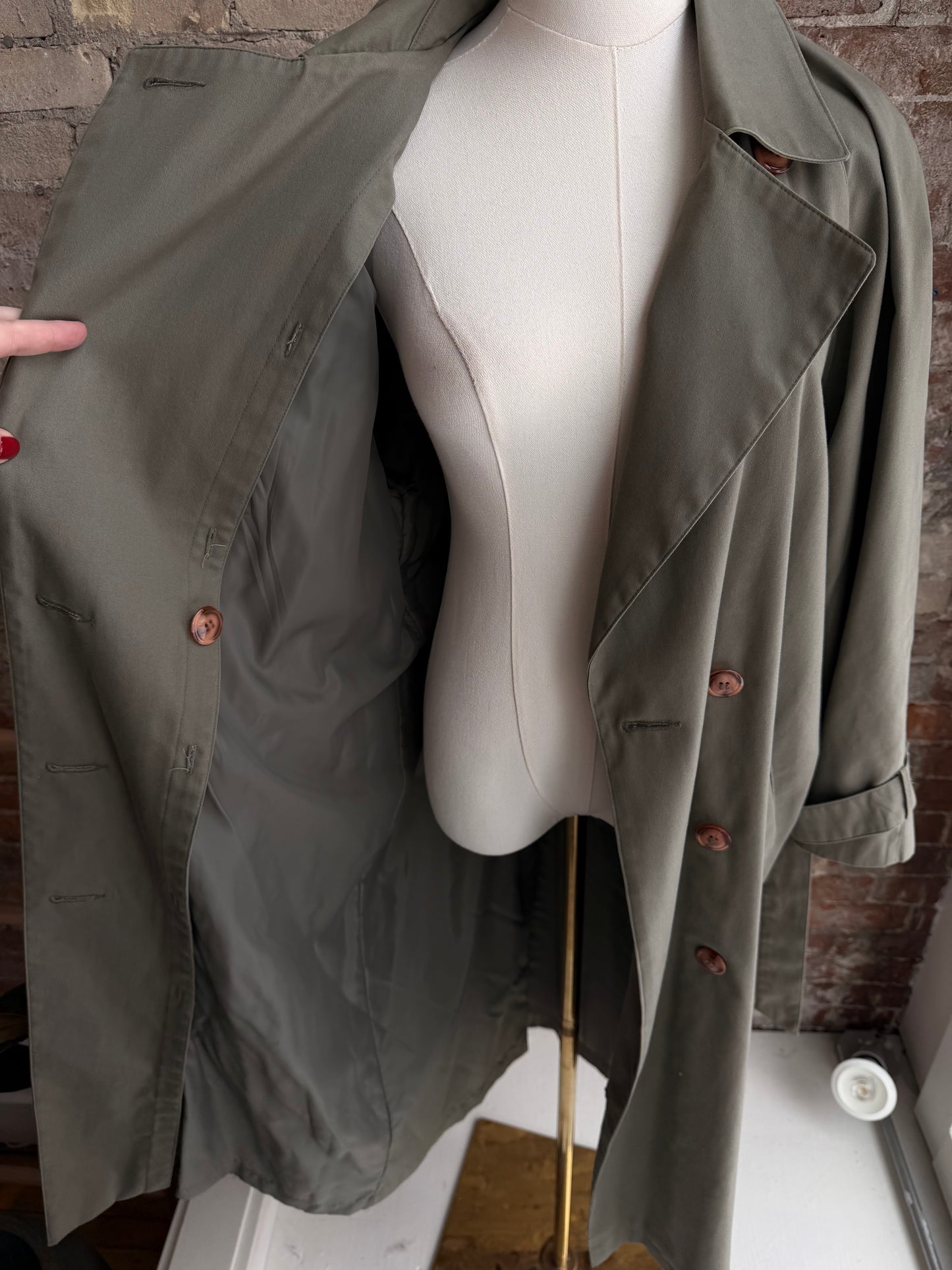 90s Jacqueline Ferrar sage green light weight trench. Made in Russia