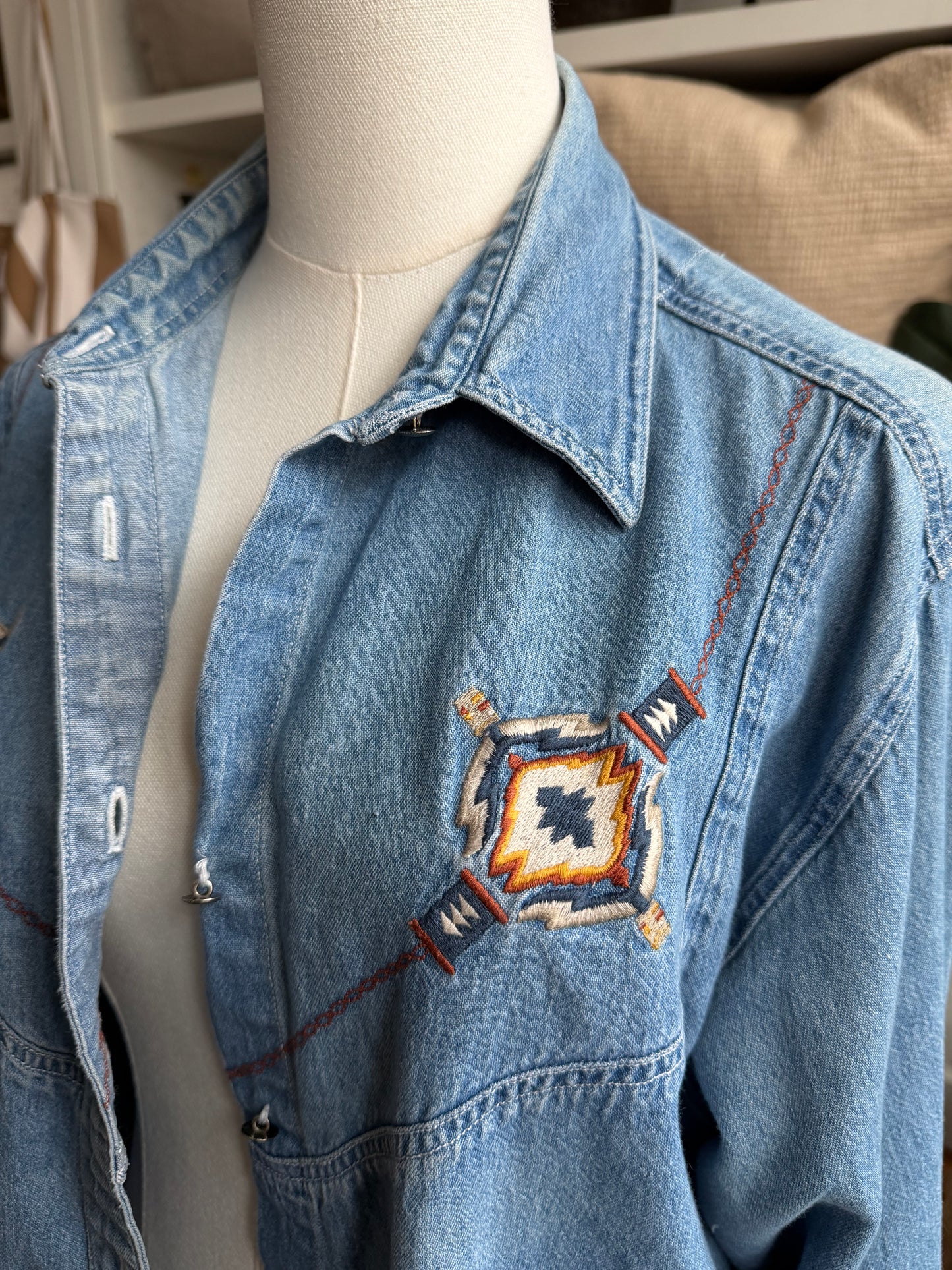 90s Vanderbilt denim shirt with silver buttons and embroidery. Made in Hong Kong