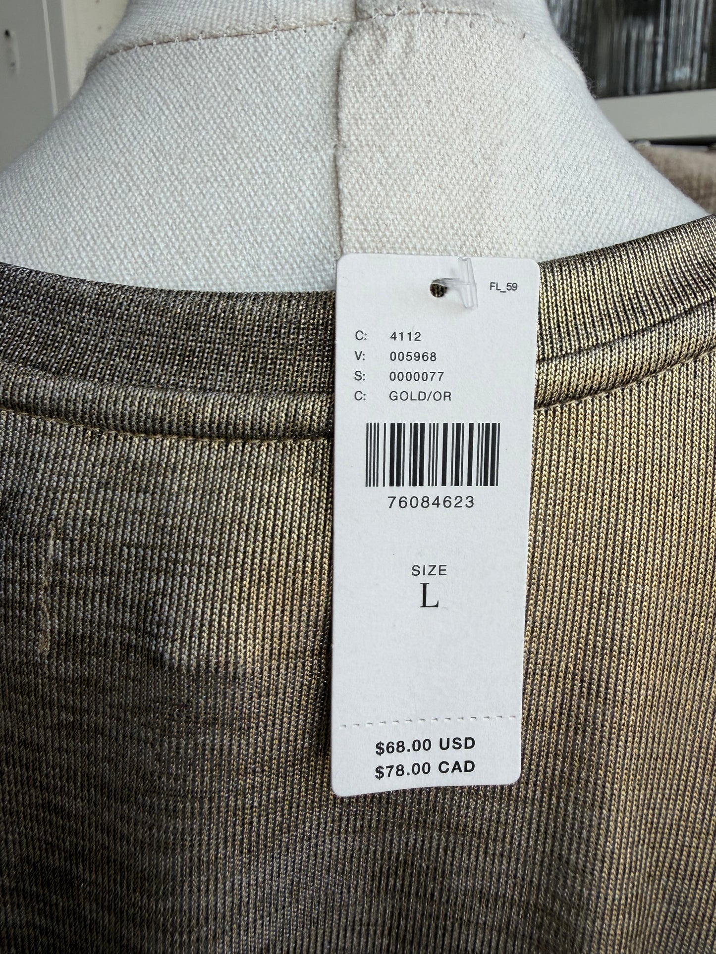 Anthropologie Porridge gold tee. Size large. NWT