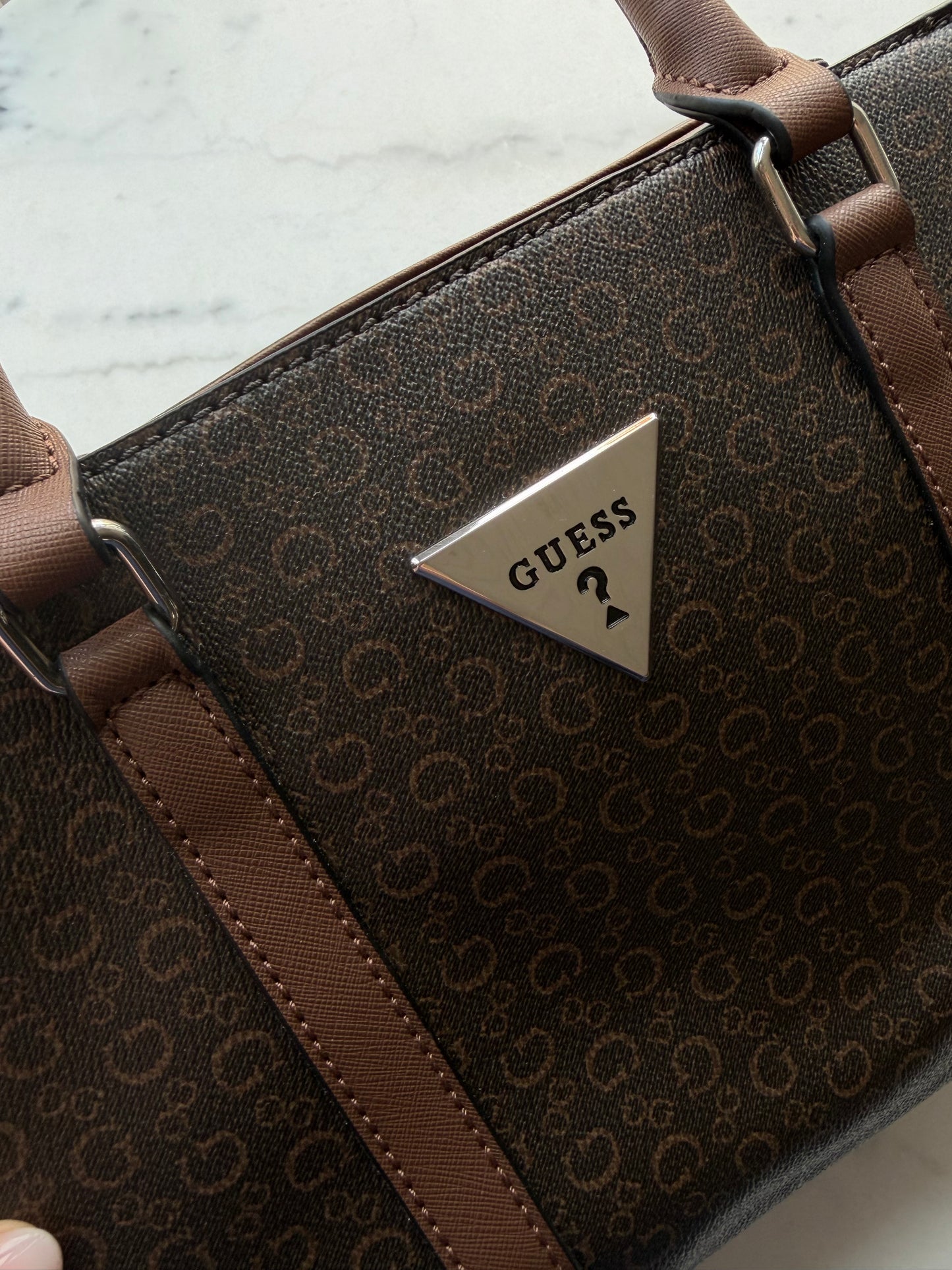 90s Guess hand bag with removable crossbody strap