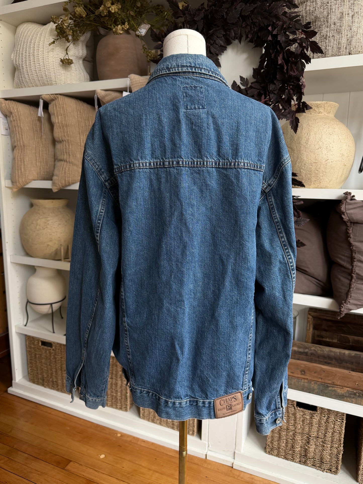 90s Chaps Ralph Lauren denim jacket. Fits M-XL