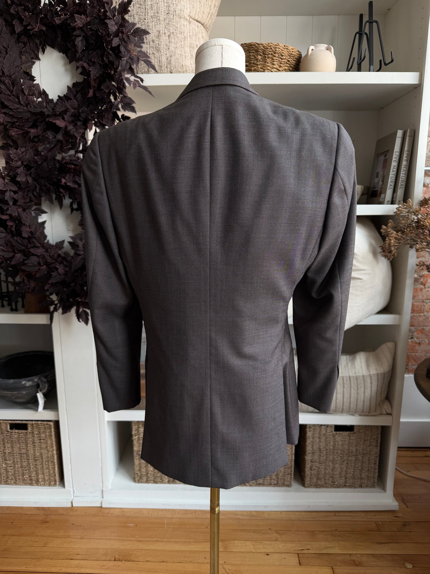 00s Armani gray wool blazer. Made in Italy. Fits XXS-S