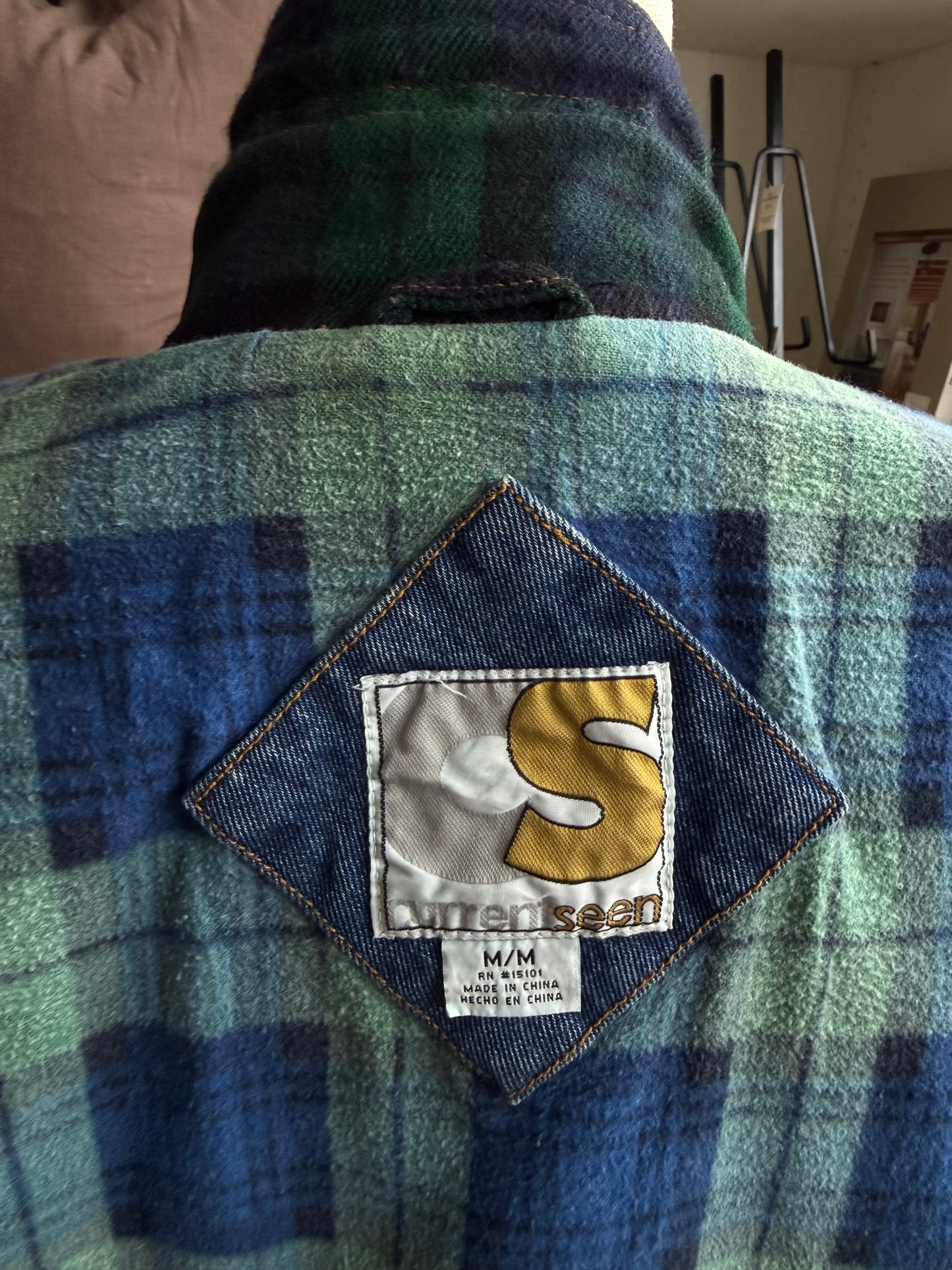 90s Current Scene denim bomber. Fits S-L