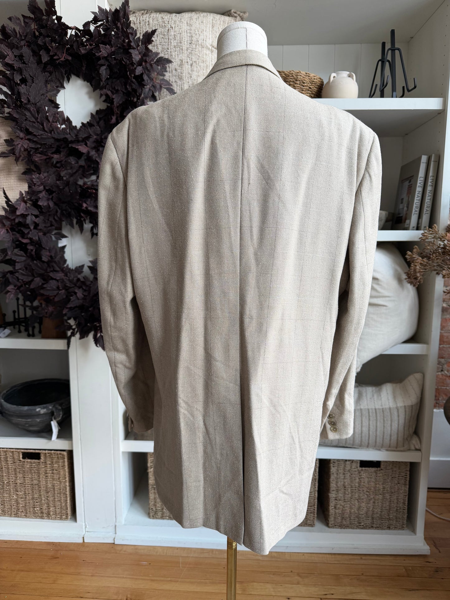 90s Burberrys silk wool blend blazer. Made in the USA. Fits M-XL