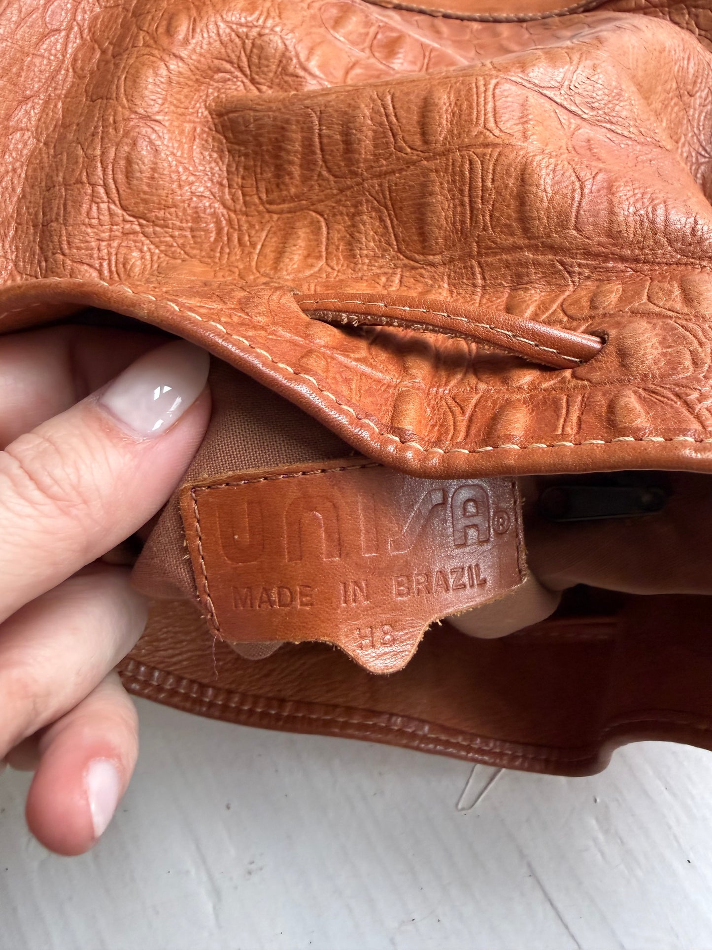 90s Unisa crocodile bucket bag. Made in Brazil