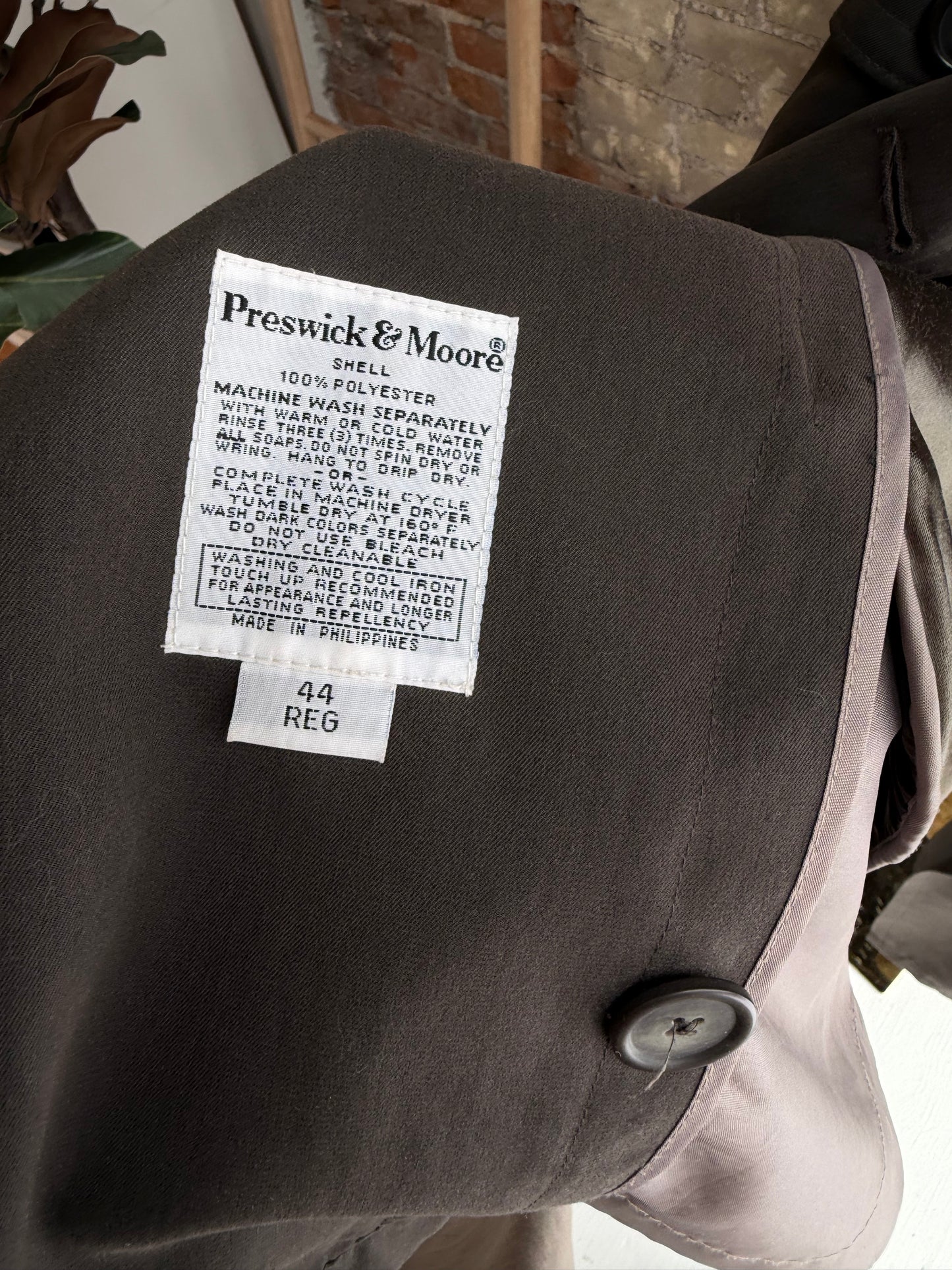 90s Preswick & Moore drapey trench with zip out lining