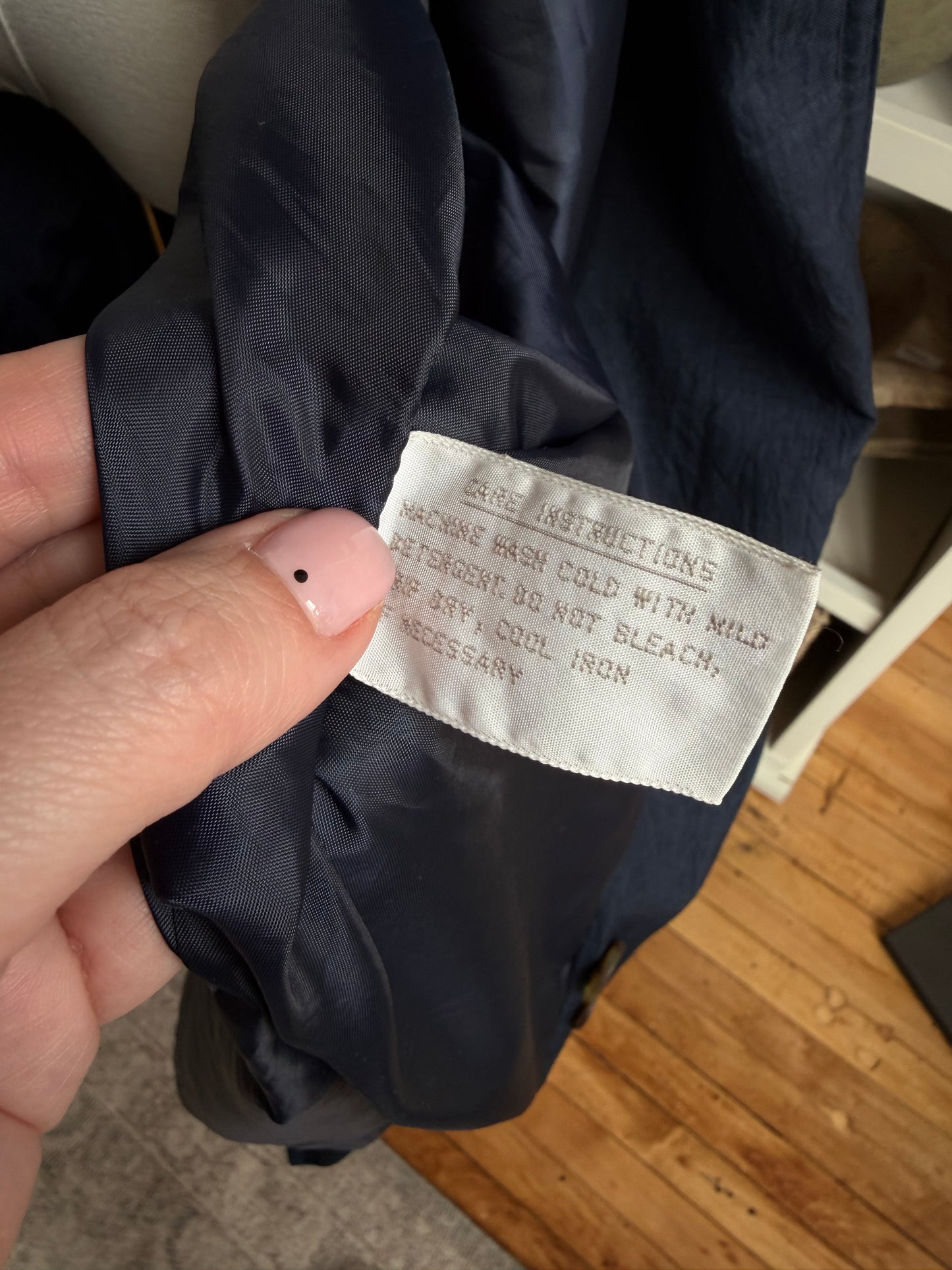 90s Club 5’4’ Petite navy light weight trench.