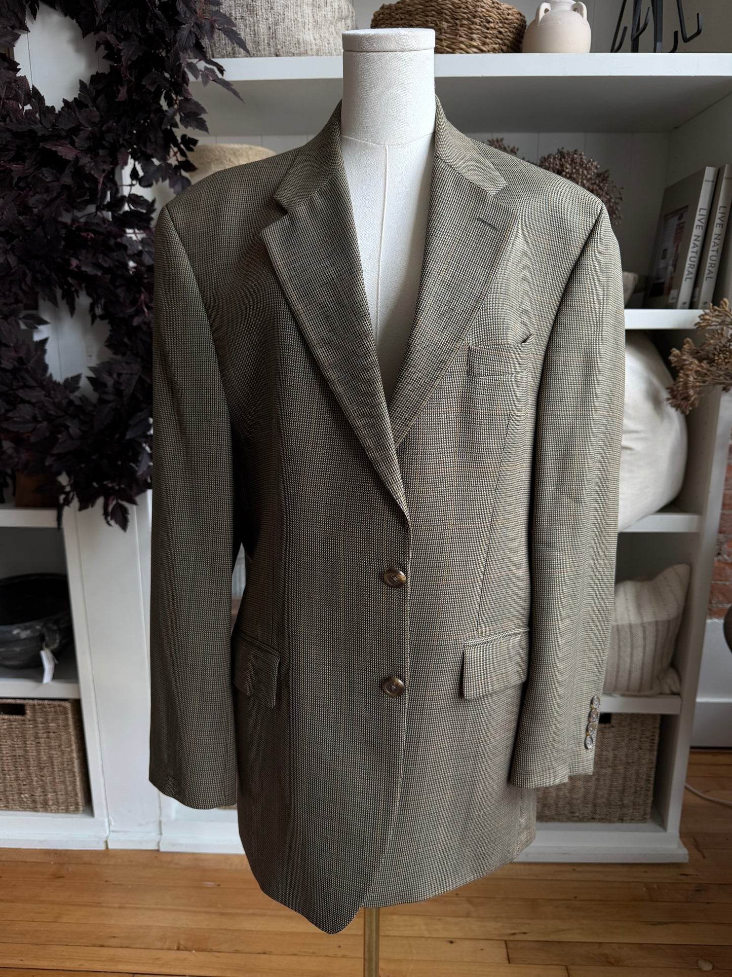 80s Chaps Ralph Lauren wool plaid blazer. Made in Canada. Fits M-XL
