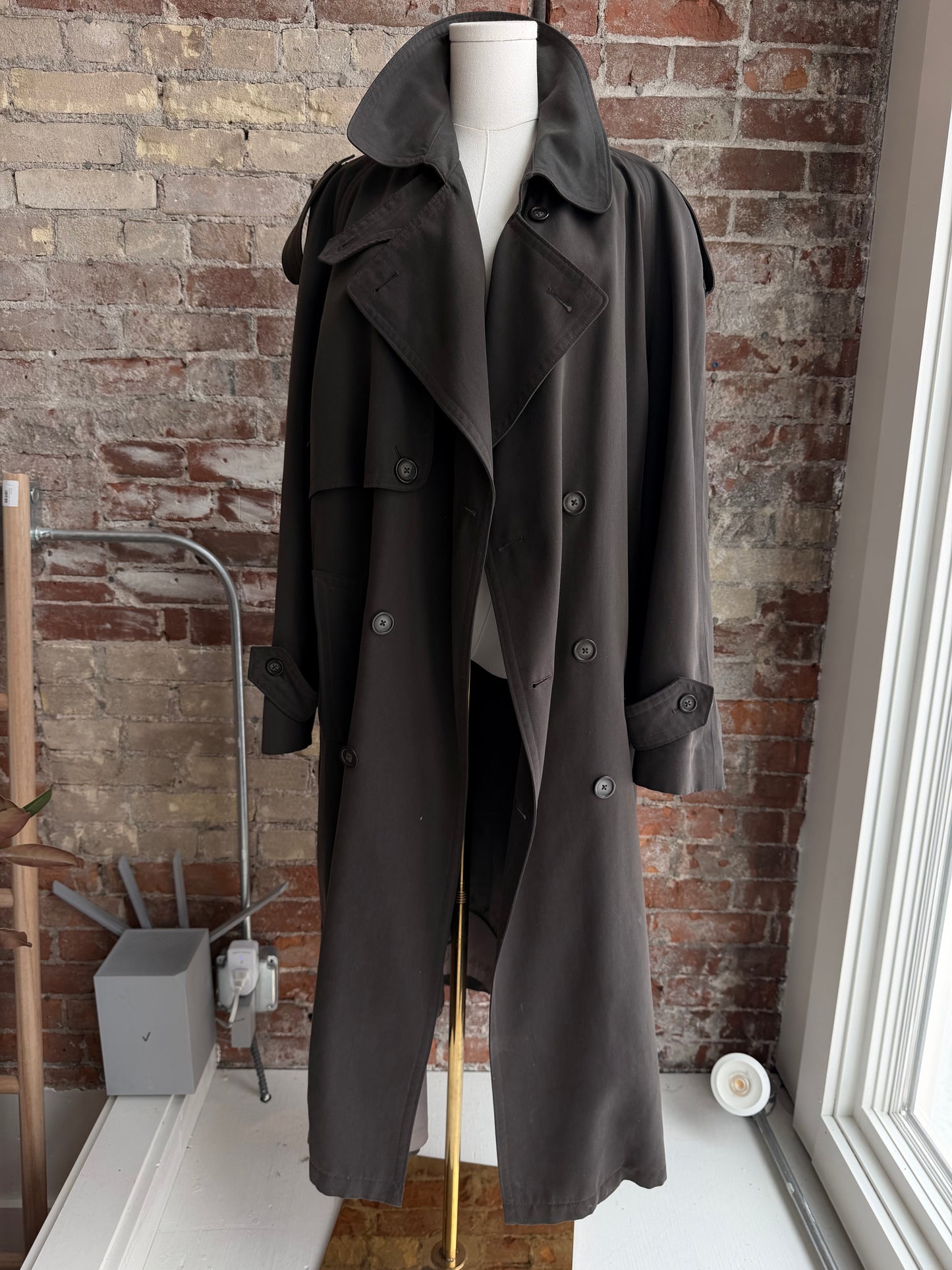 90s Preswick & Moore drapey trench with zip out lining