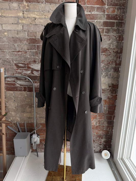 90s Preswick & Moore drapey trench with zip out lining